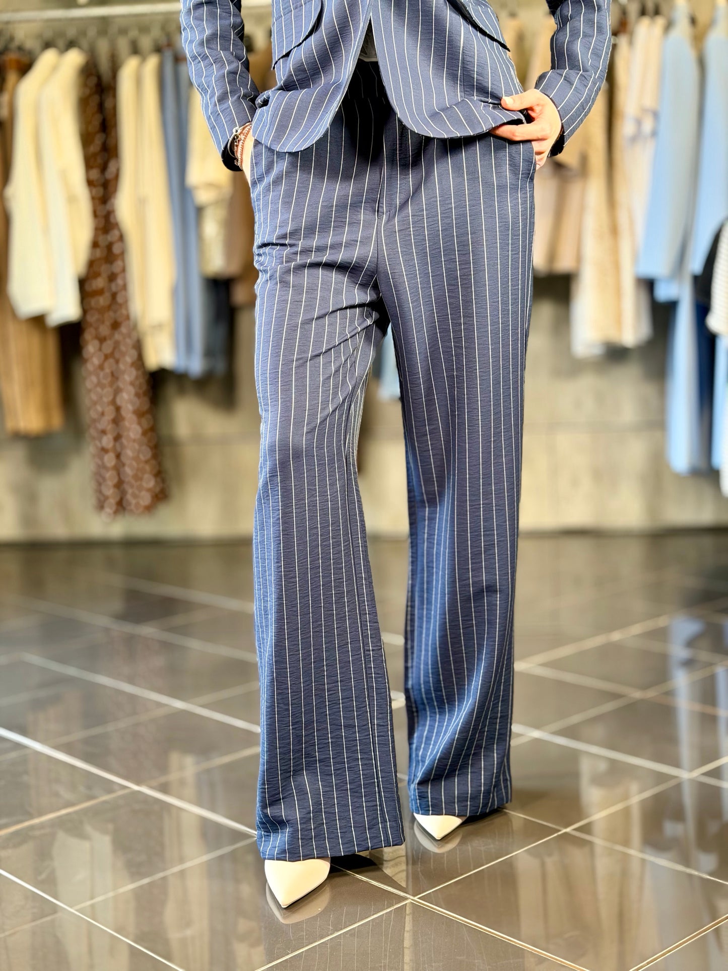 Tailleur gessato blu (giacca + pantalone) 2181