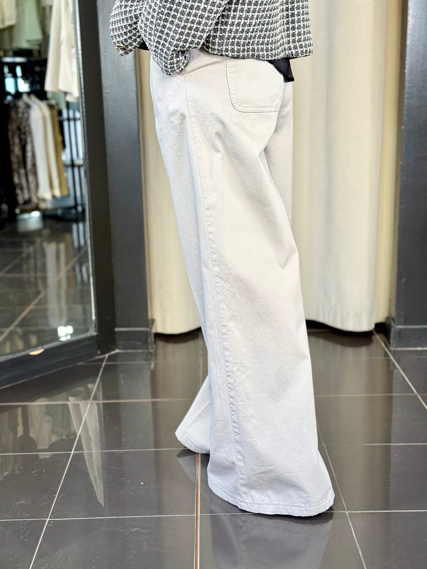 Pantalone beige a palazzo 011