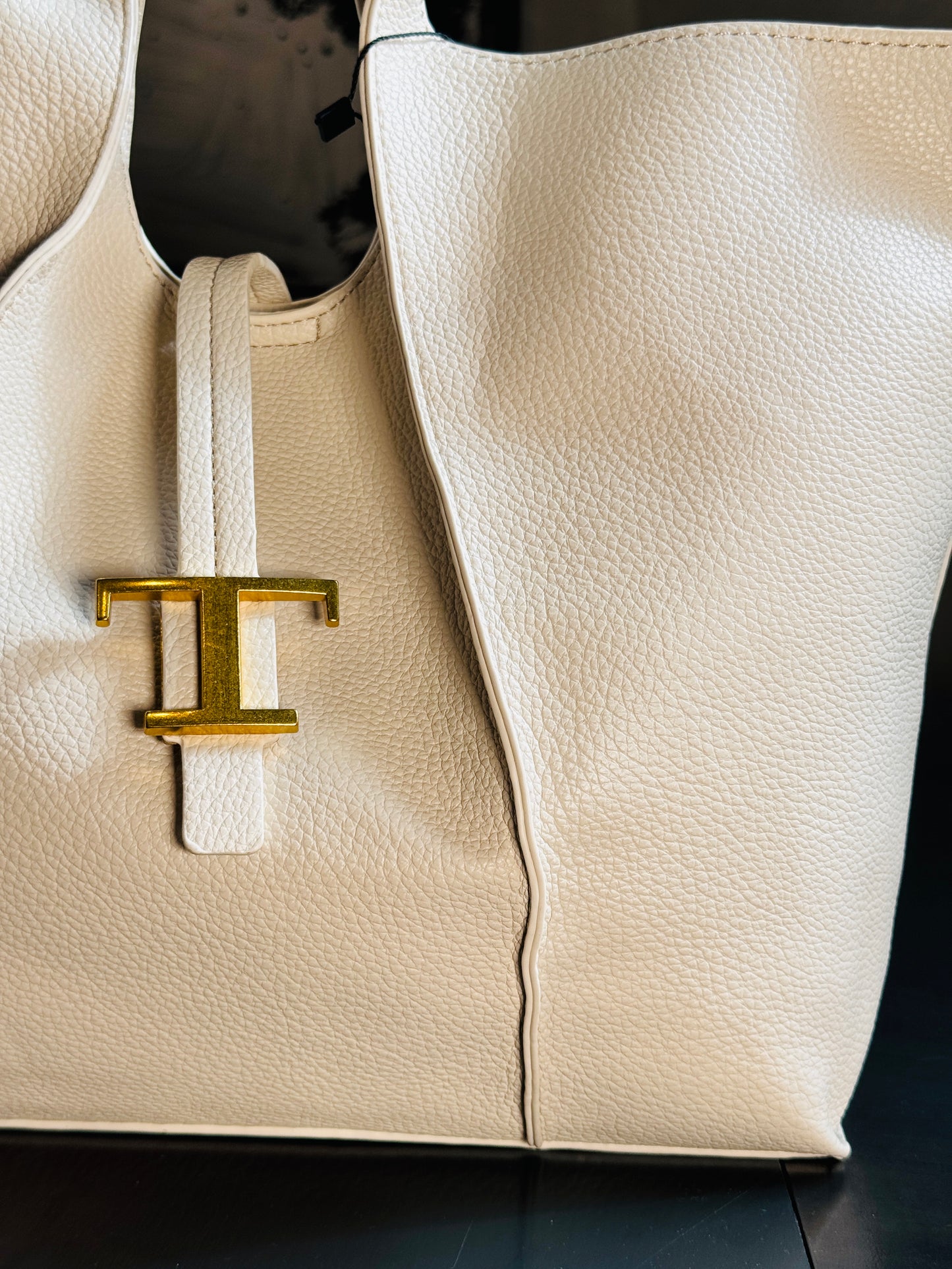 Borsa a spalla con tracolla all’interno panna in similpelle 267
