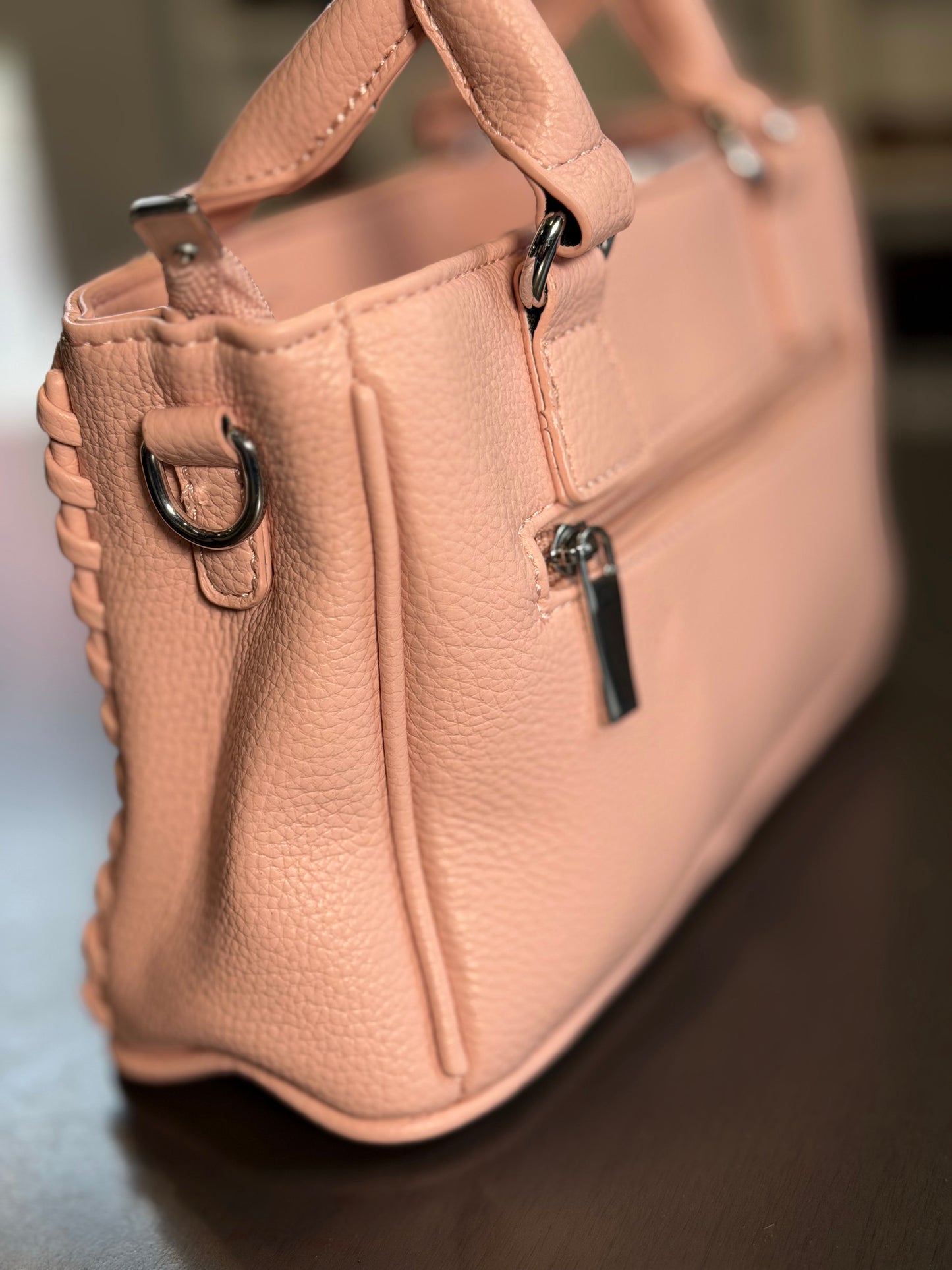 Mini bag rosa con tracolla all’interno 2206