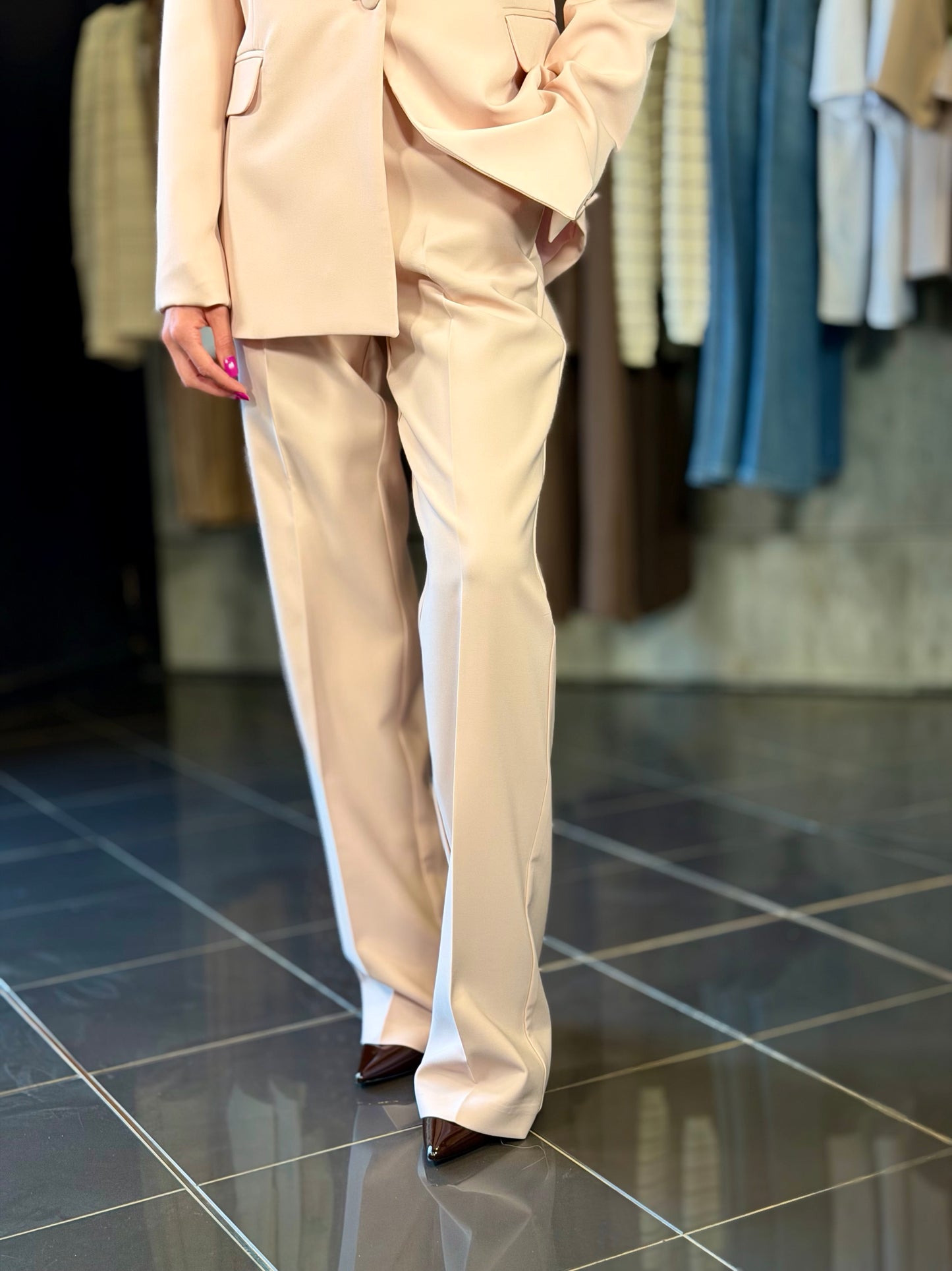 Tailleur rosa (giacca + pantalone) 2185