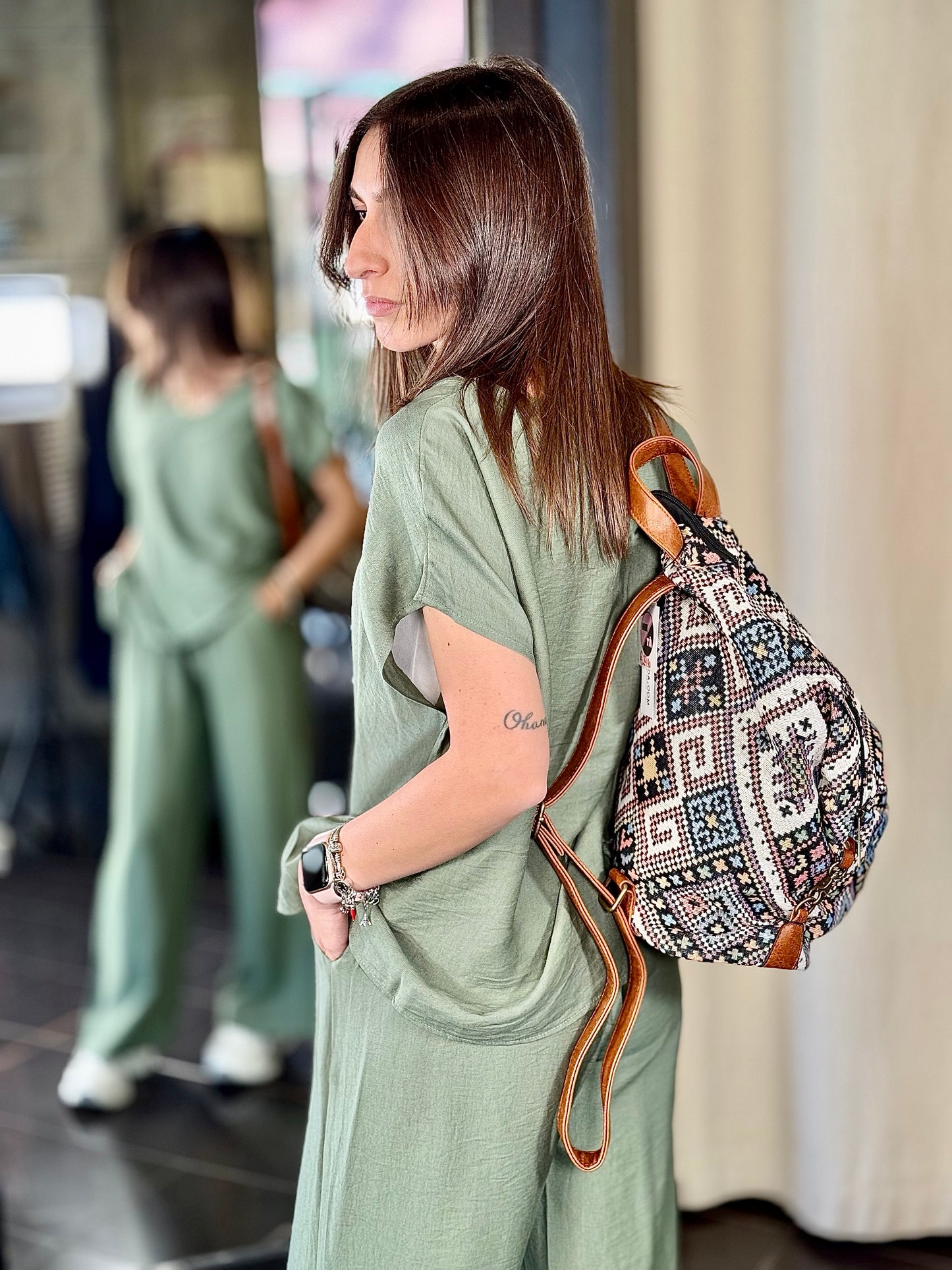 Blusa scollo a v verde 420