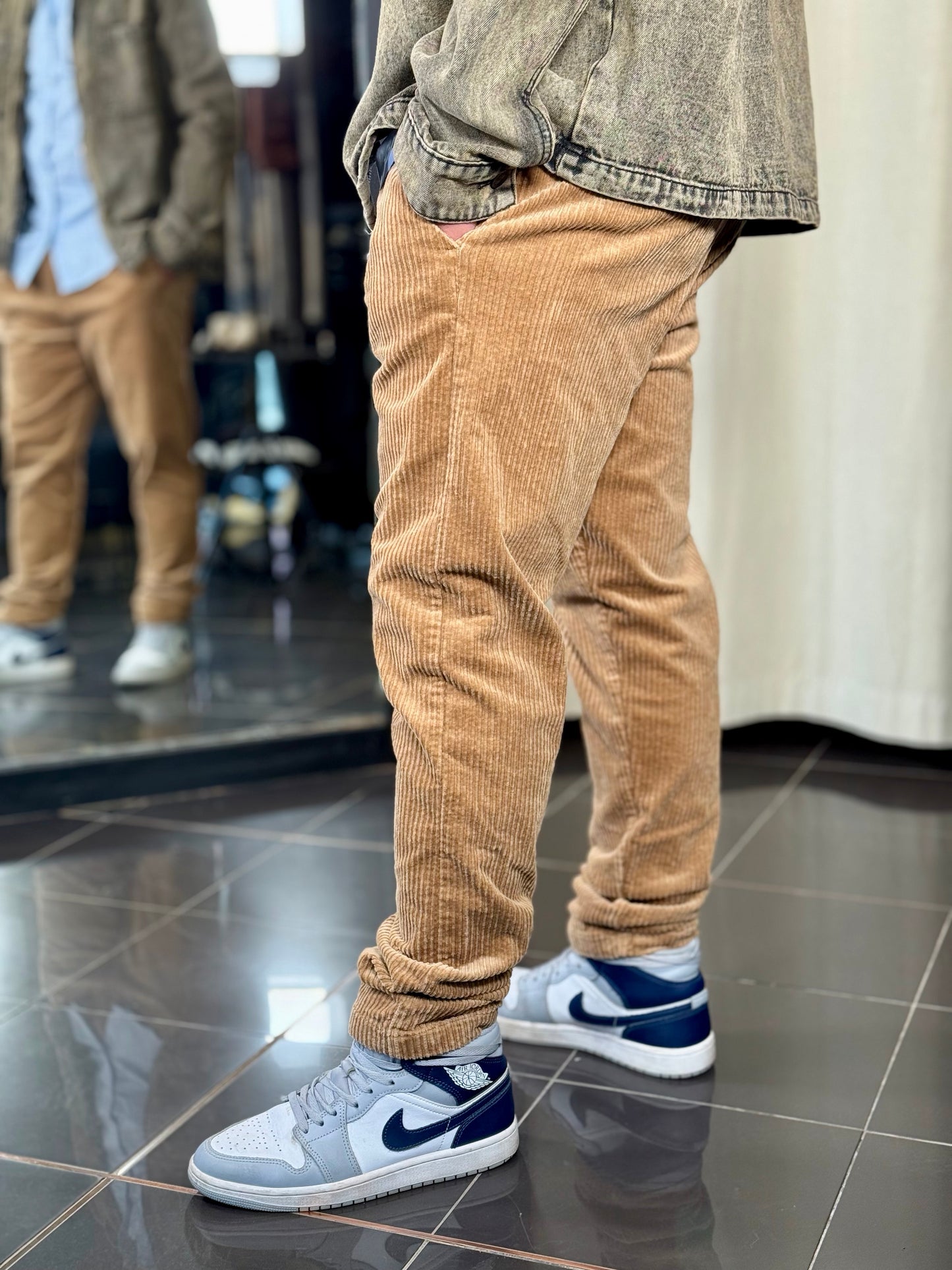 Pantalone velluto a coste cammello 2300