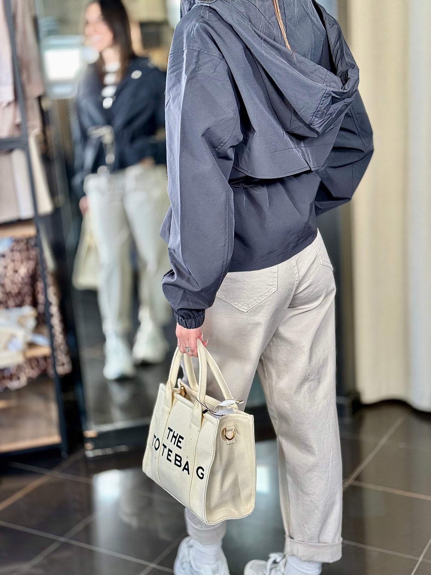 Giubbino in nylon oversize con coulisse in vita blu 350