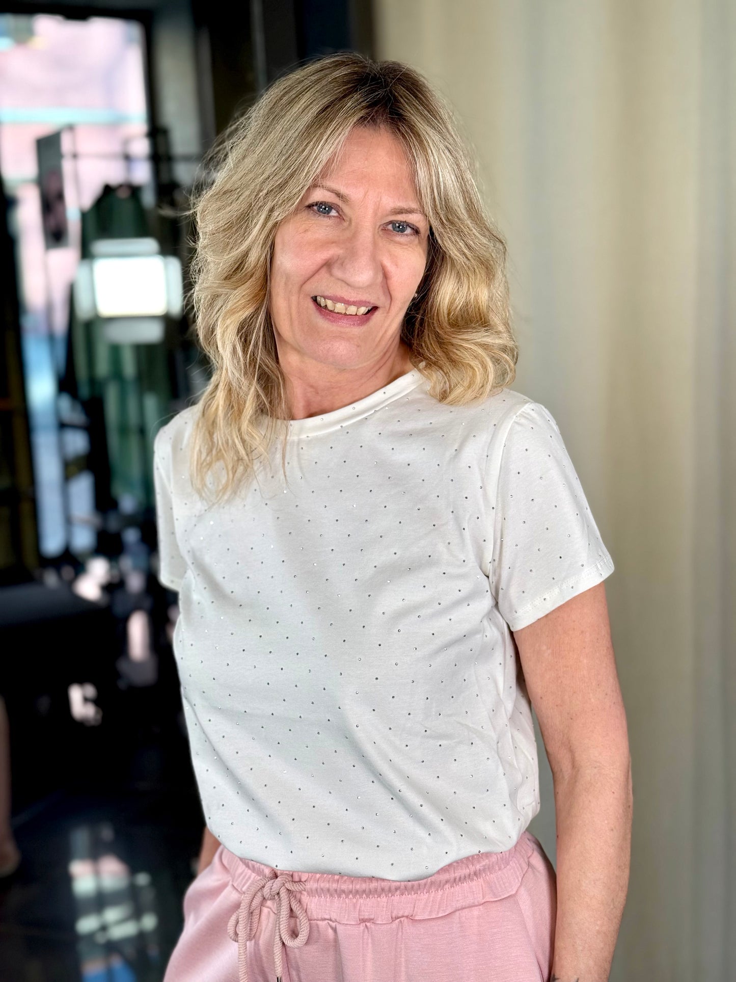 T-shirt bianca con brillantini in taglia unica 065