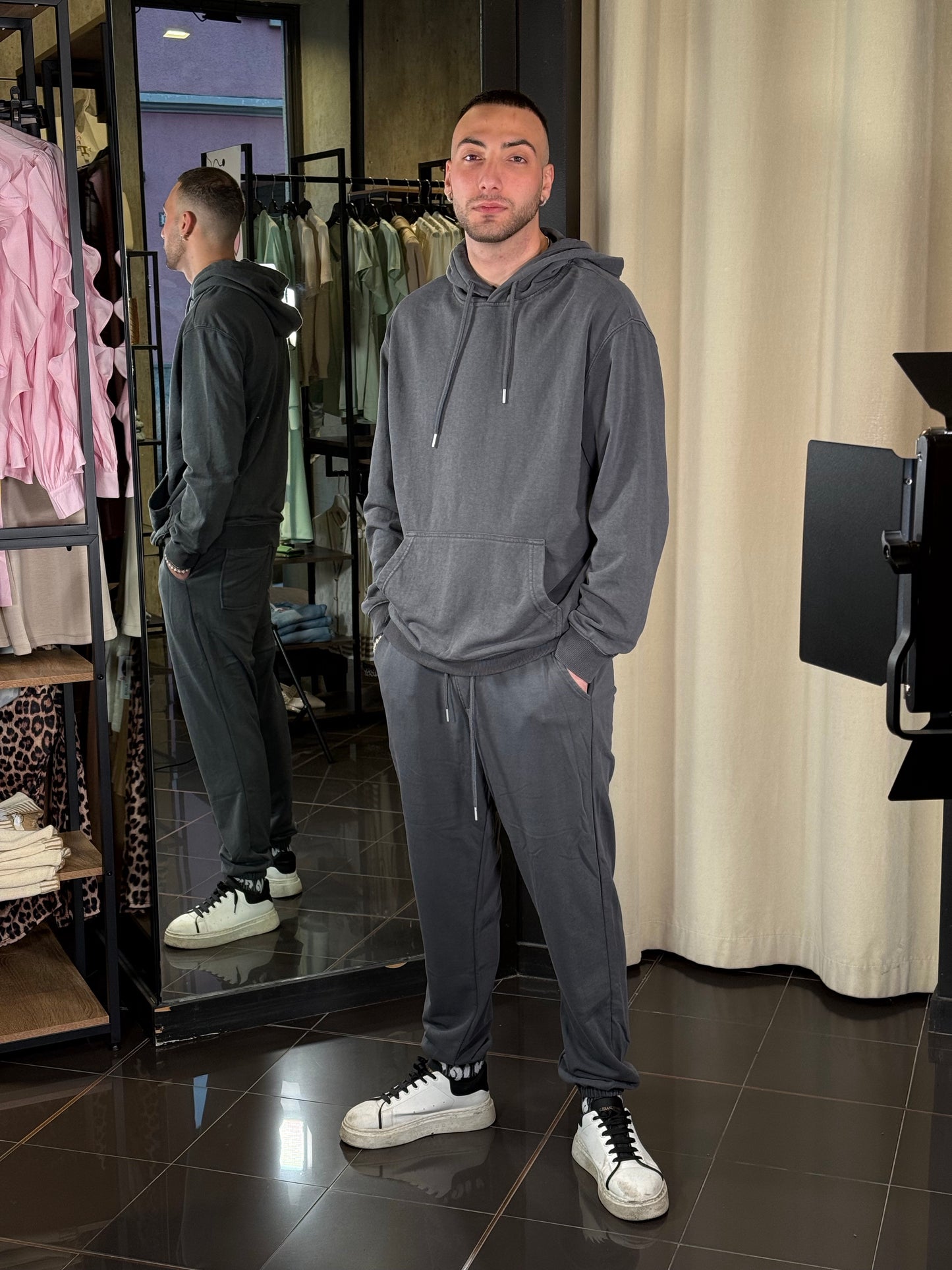 Pantalone tuta grigio 380