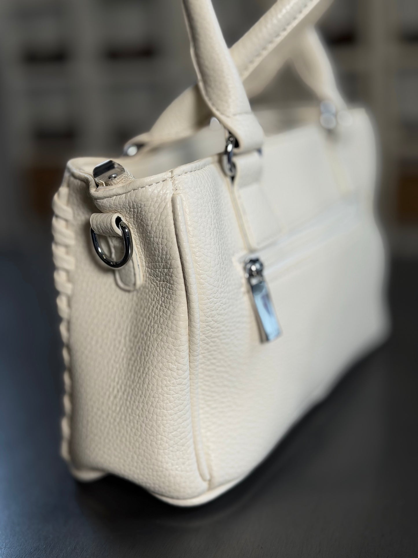Mini bag panna con tracolla all’interno 2205