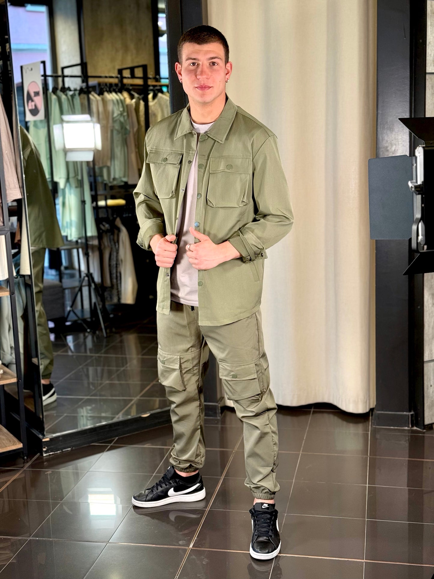 Completo verde militare(camicia + pantalone) 091
