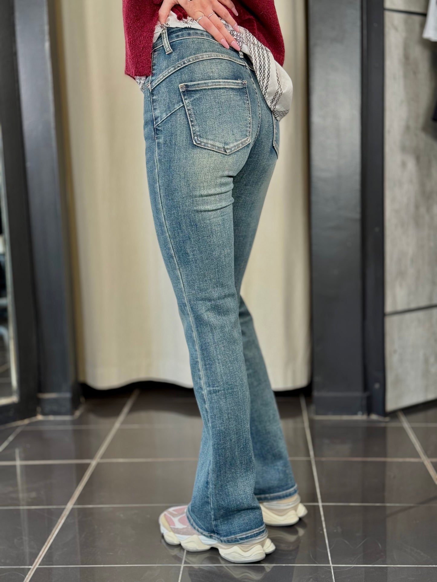 Jeans a zampa 2181