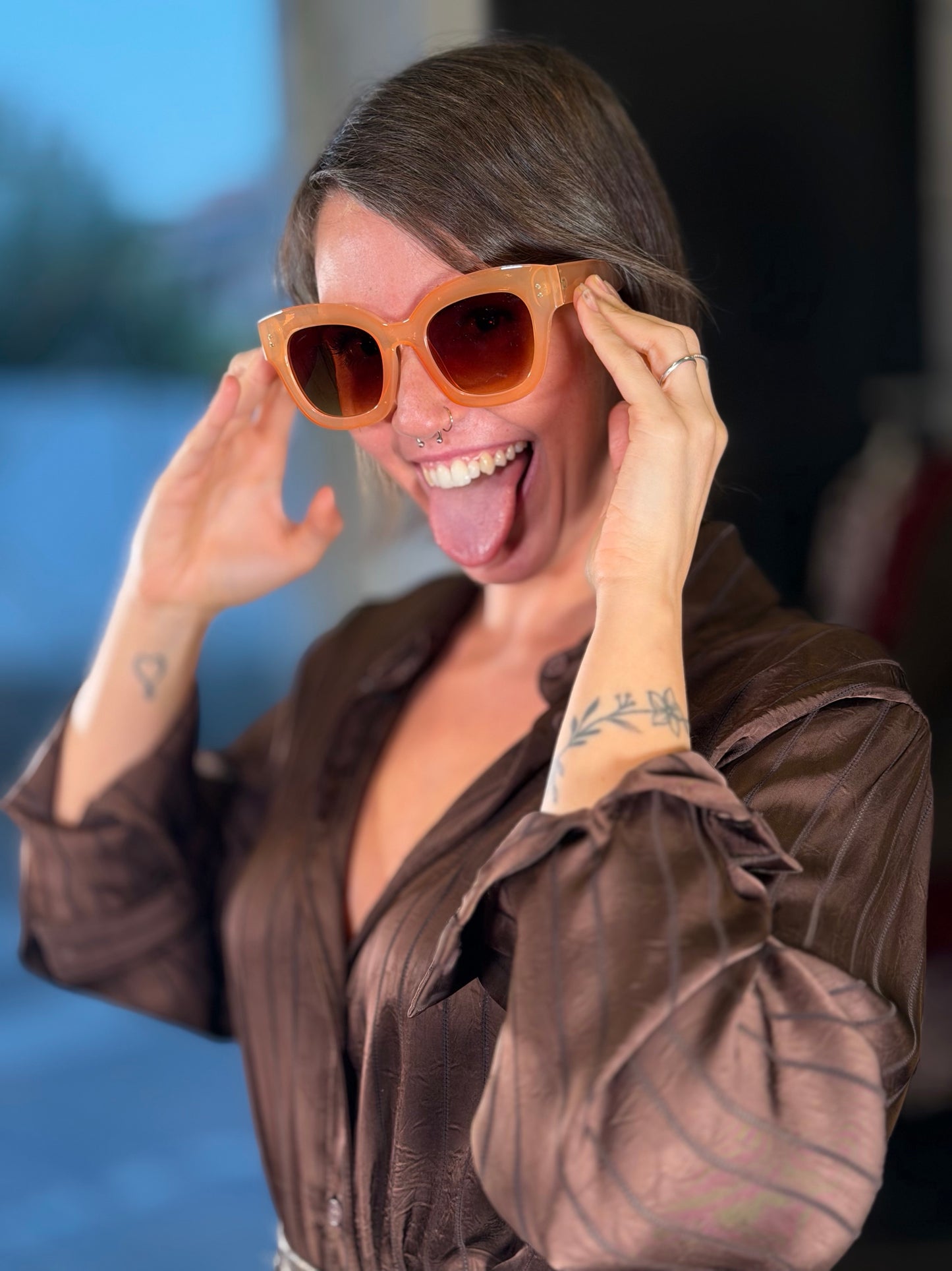 Camicia marrone in taglia unica 2441