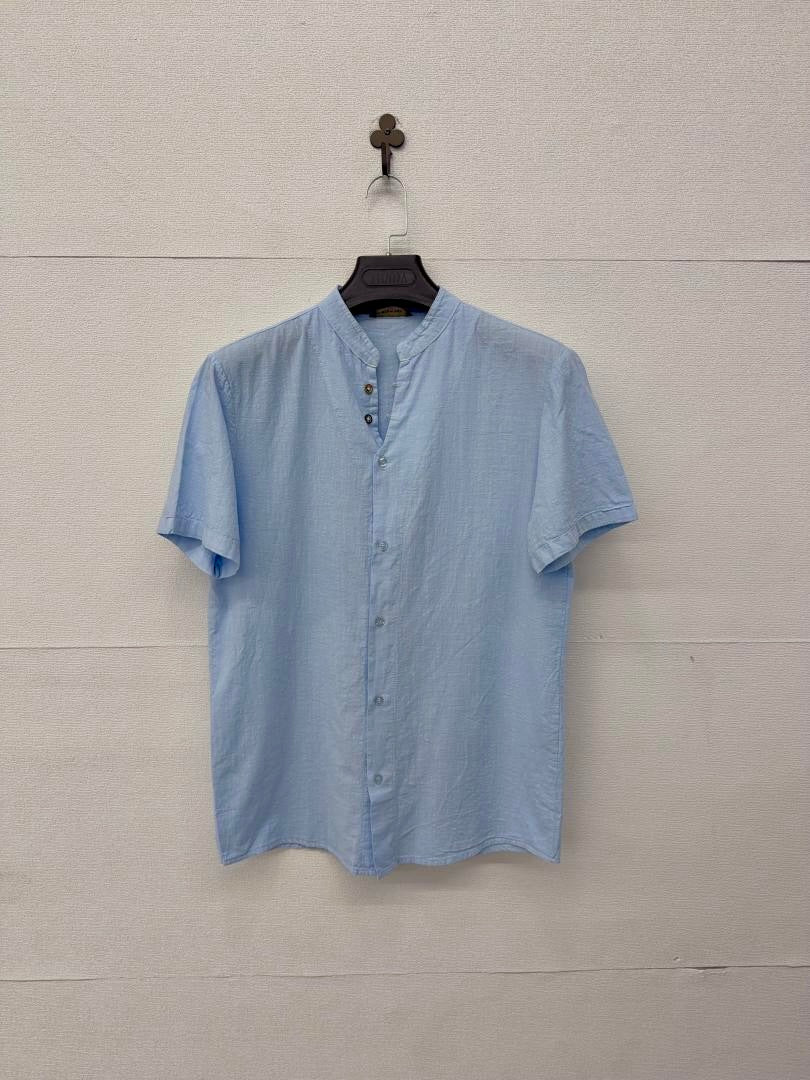 Camicia a maniche corte collo alla coreana azzurra 2371