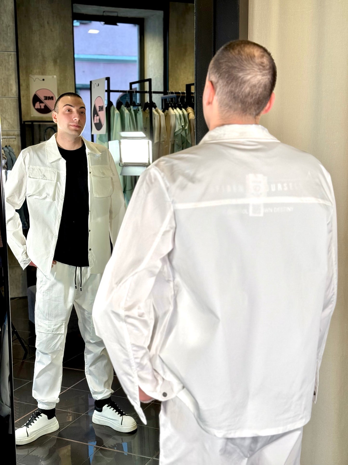 Completo bianco (camicia + pantalone) 092