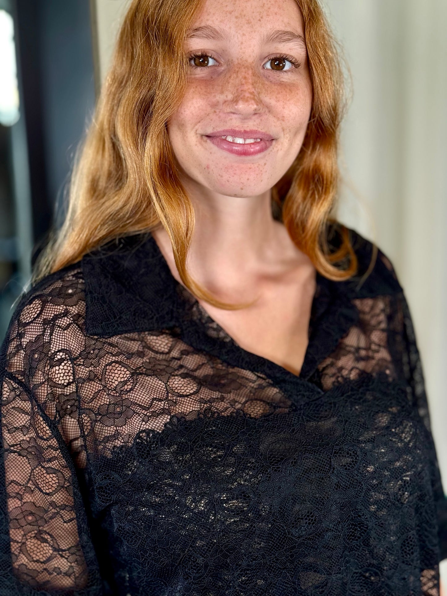 Polo oversize a maniche corte in pizzo nero 2034