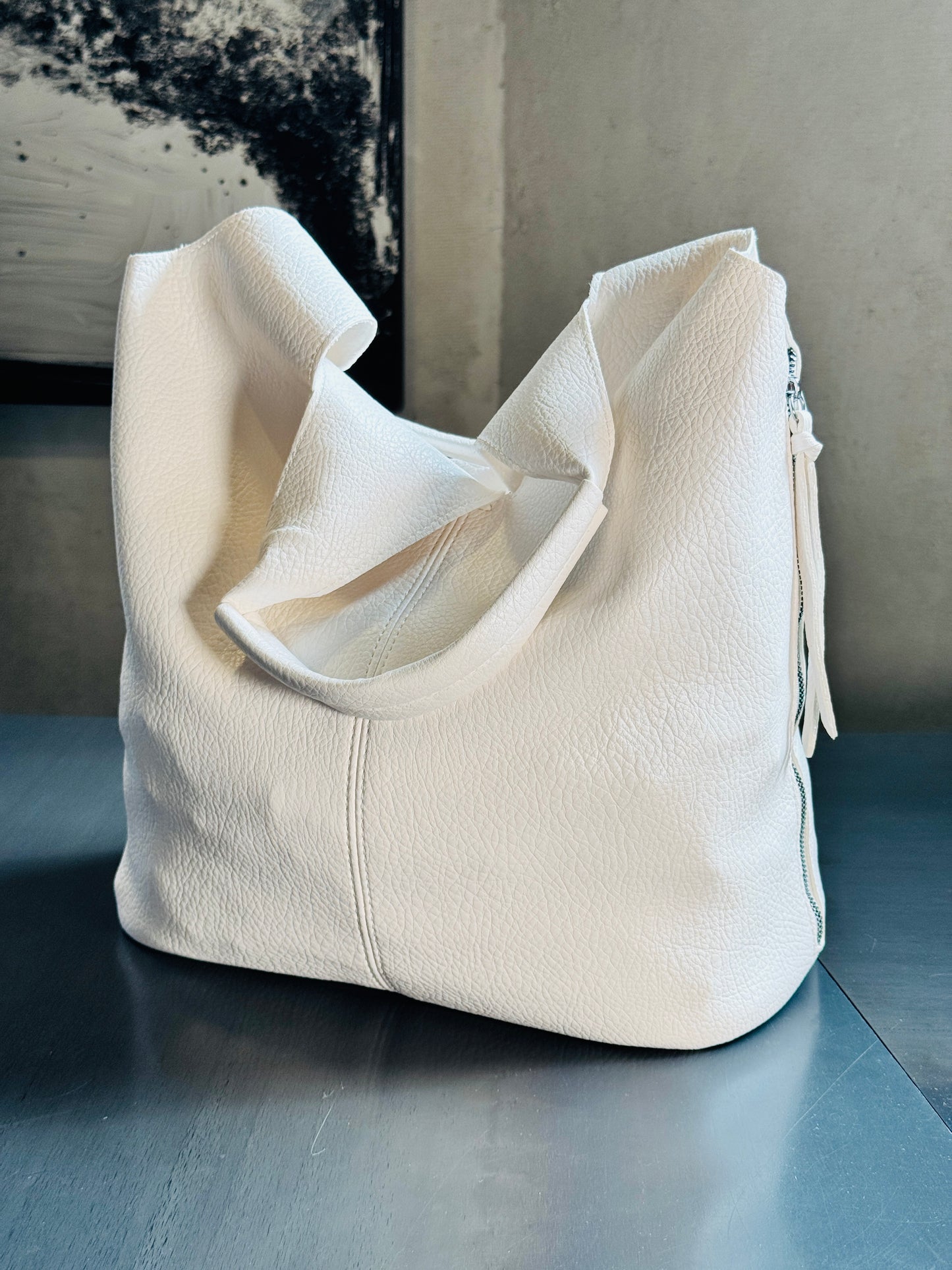 Borsa a sacca bianca con tracolla all’interno 266