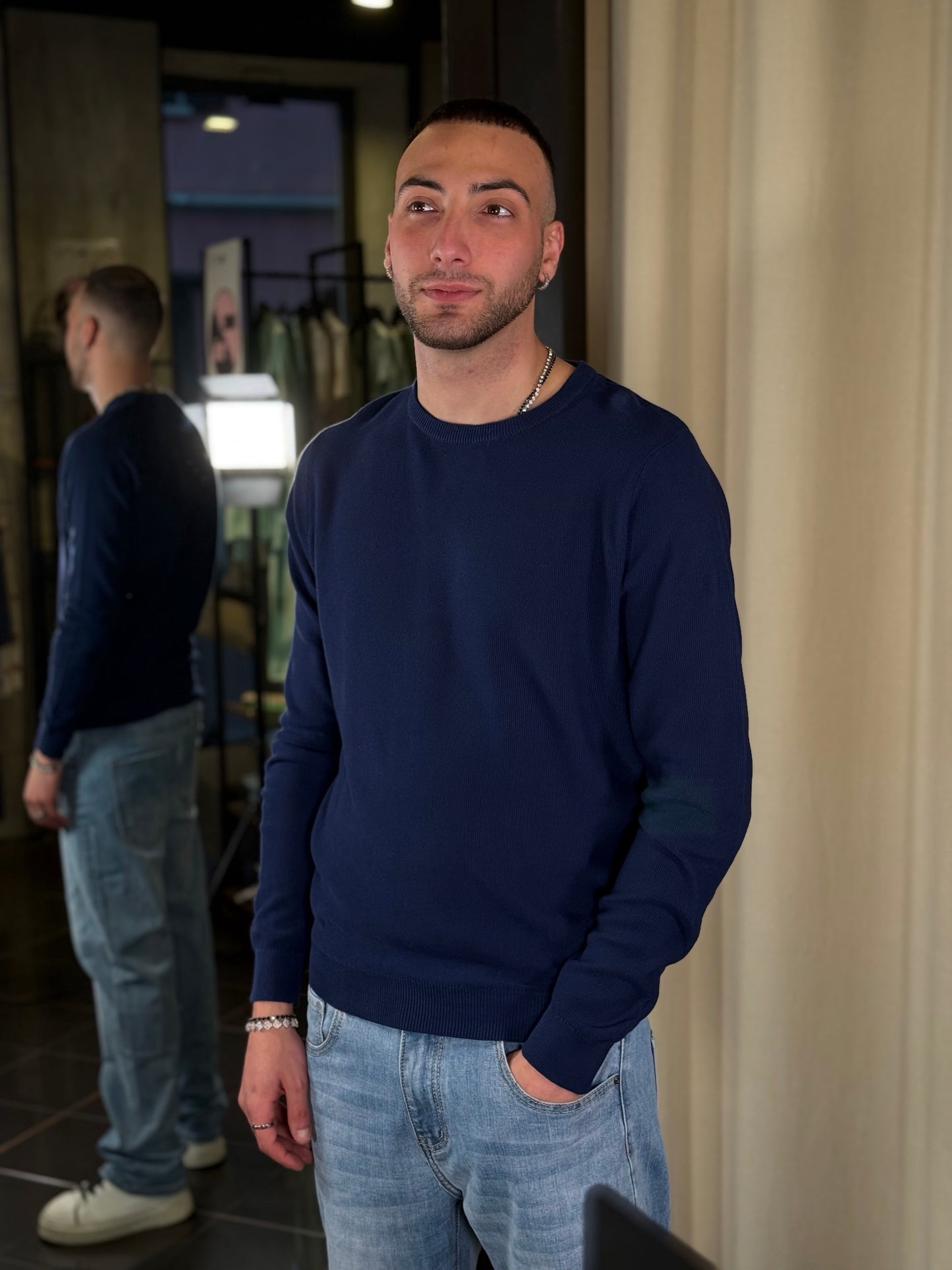 Maglioncino basico girocollo blu denim 138