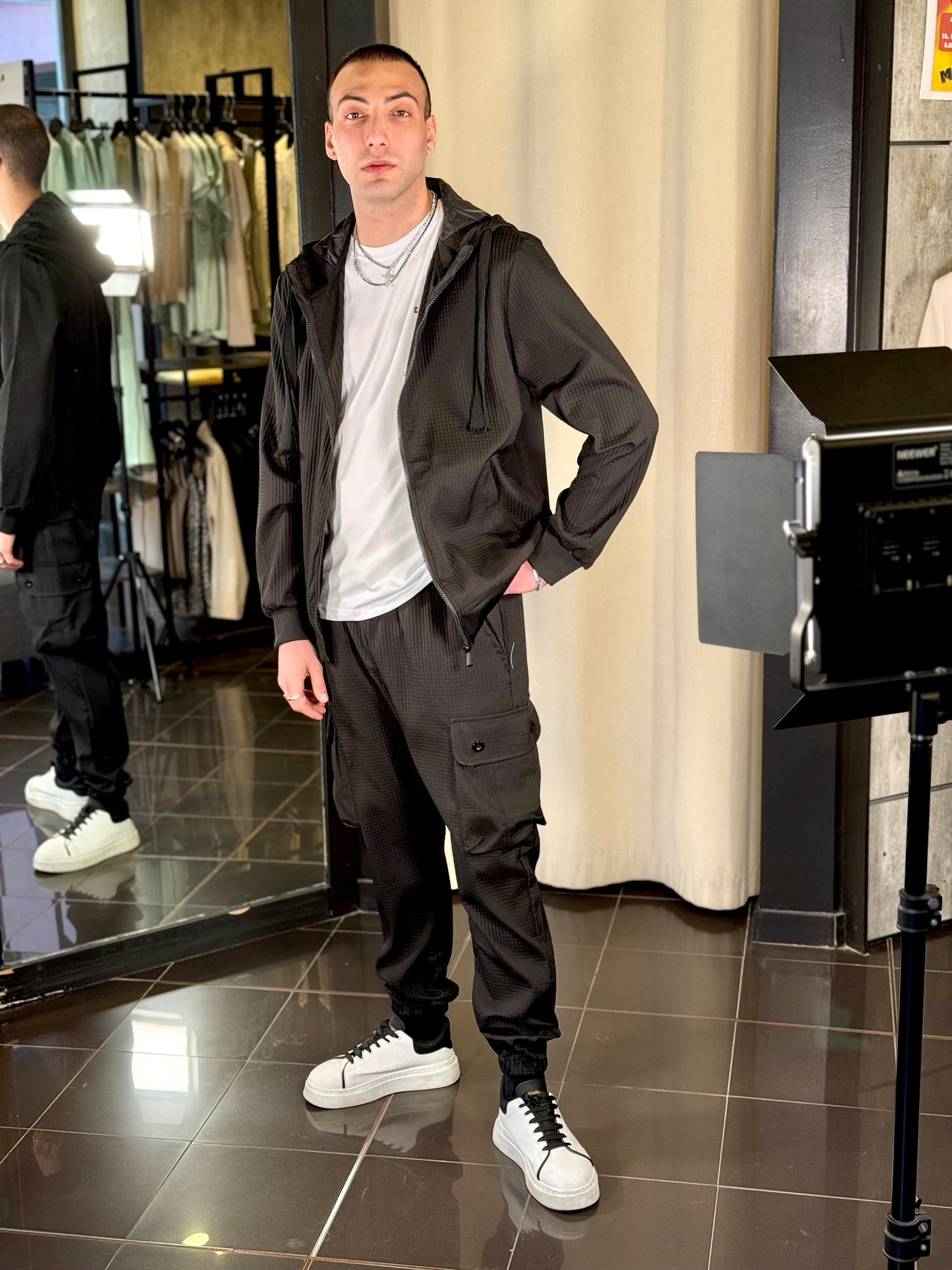 Completo tuta nero (felpa + pantalone) 094