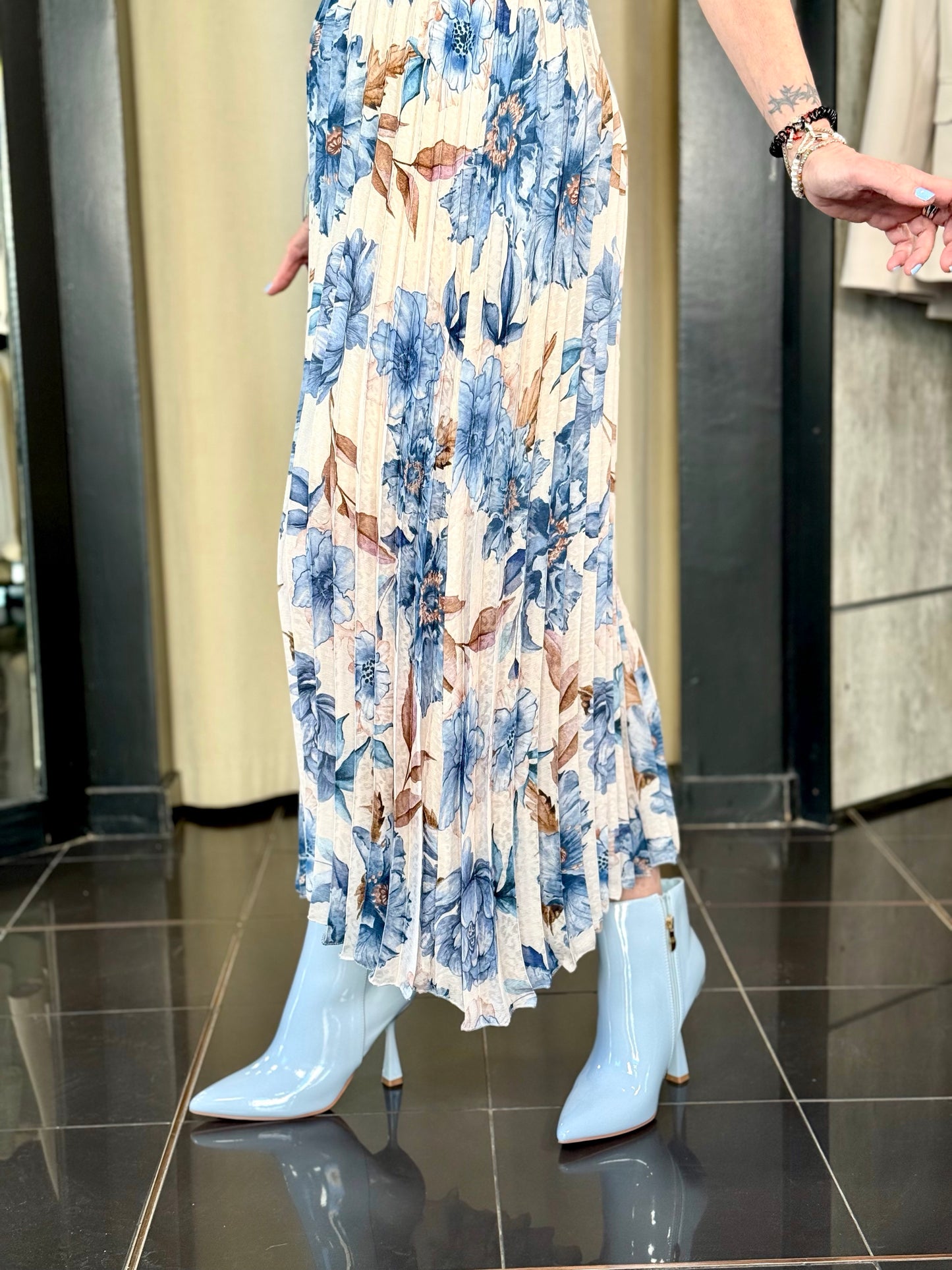 Abito lungo a fiori azzurro in taglia unica 237