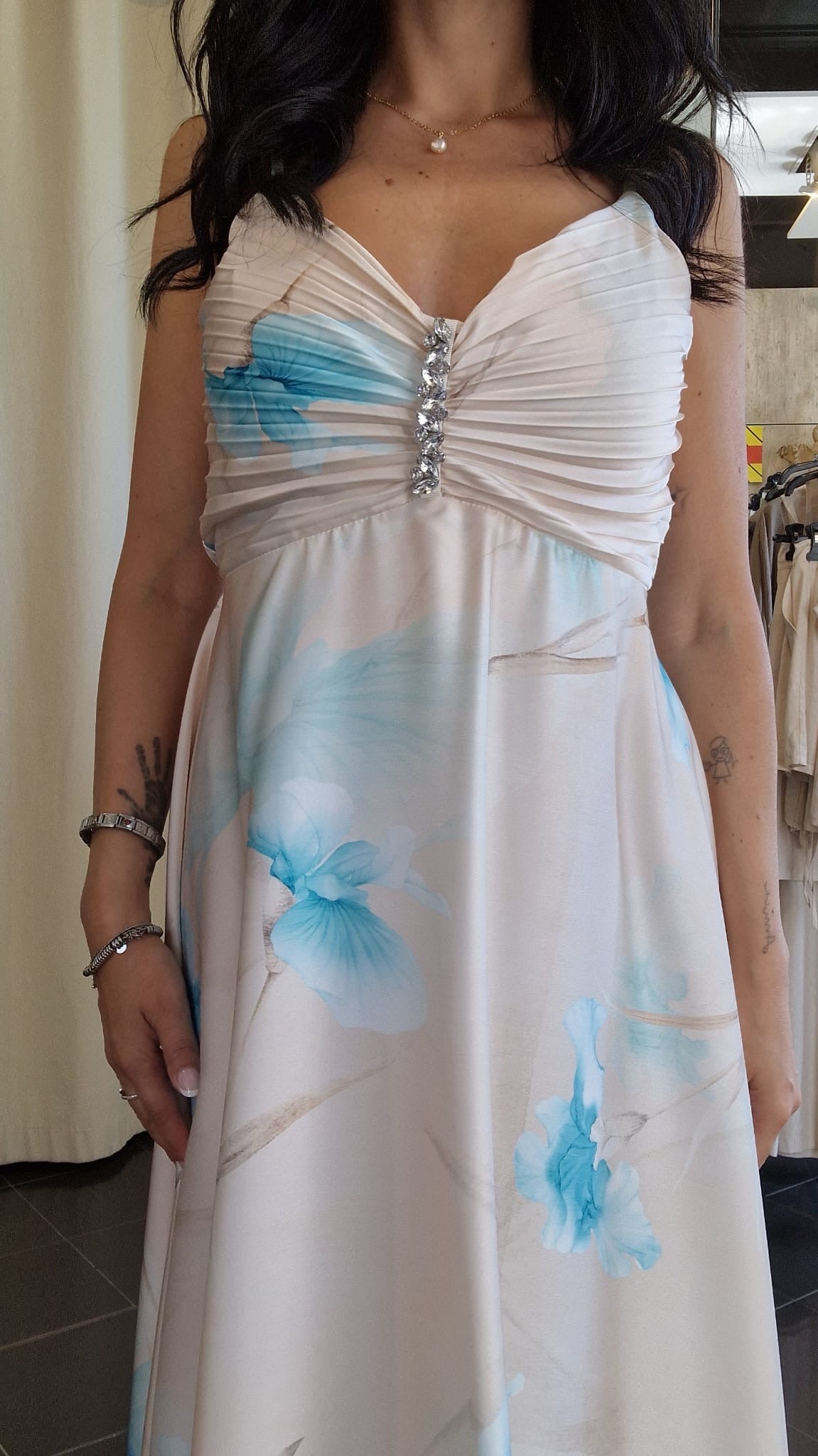 Abito midi con fiori azzurri Rinascimento