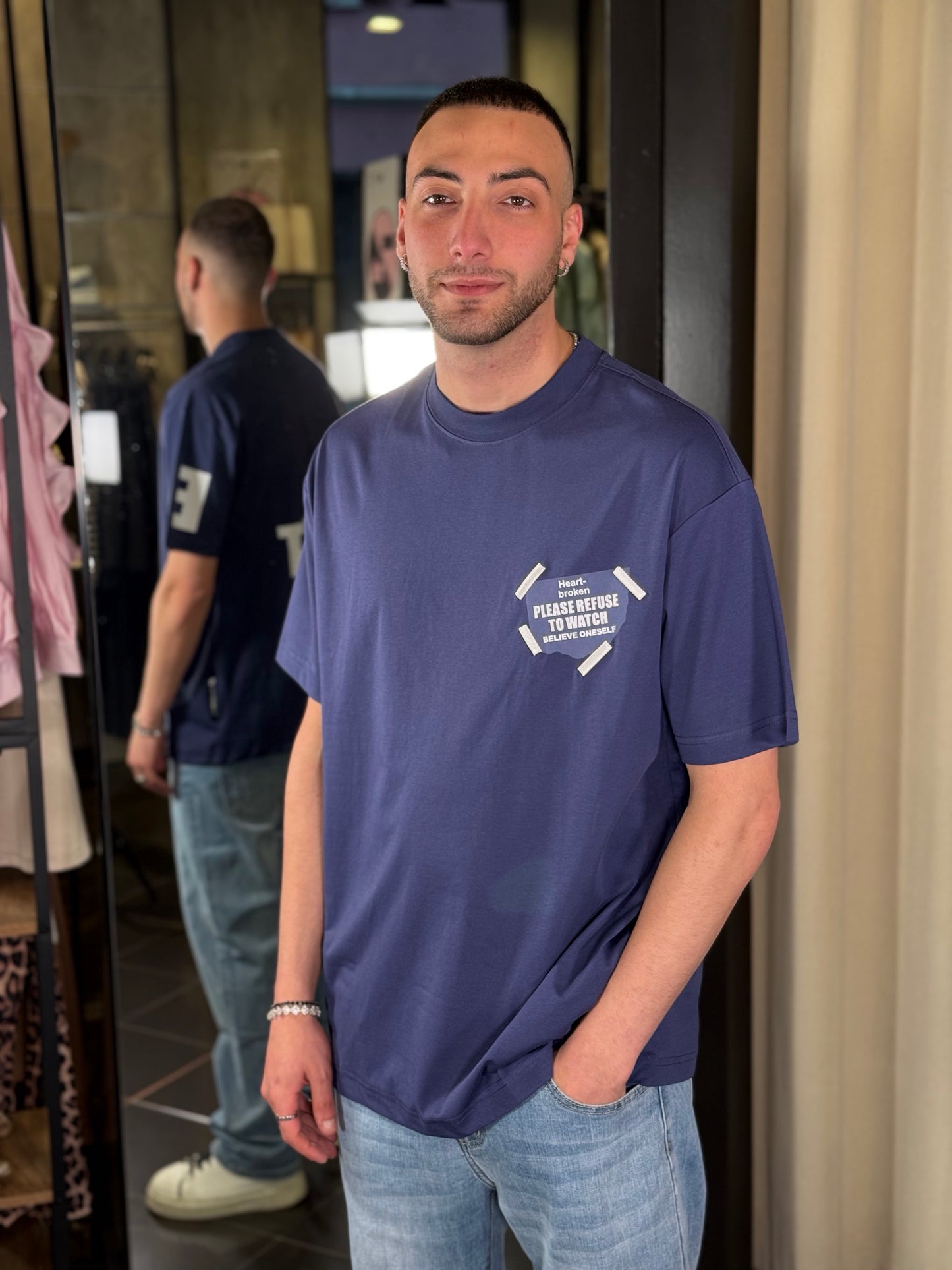 T-shirt blu oversize con stampa dietro 401