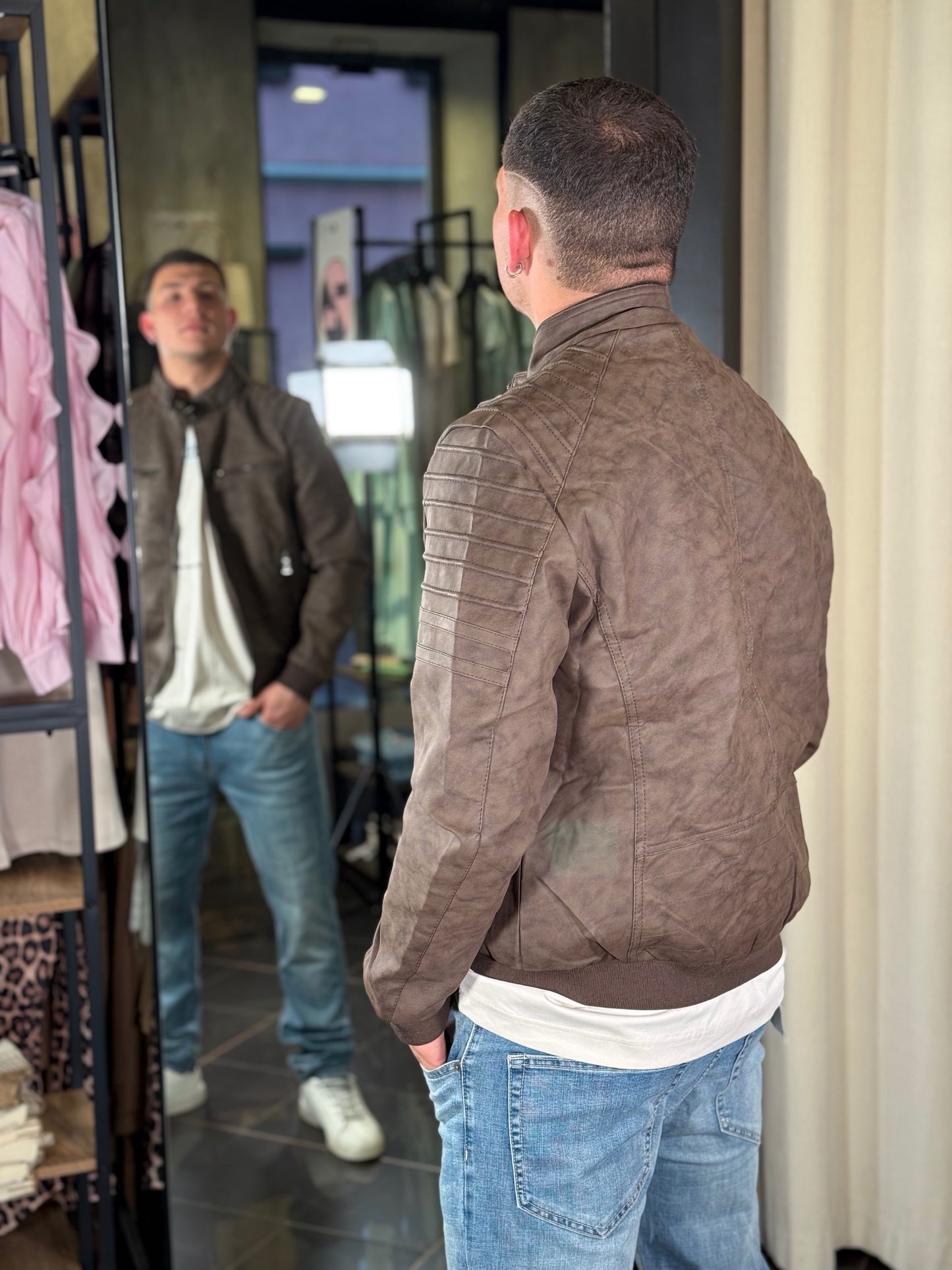 Giubbino a bomber in similpelle marrone 366