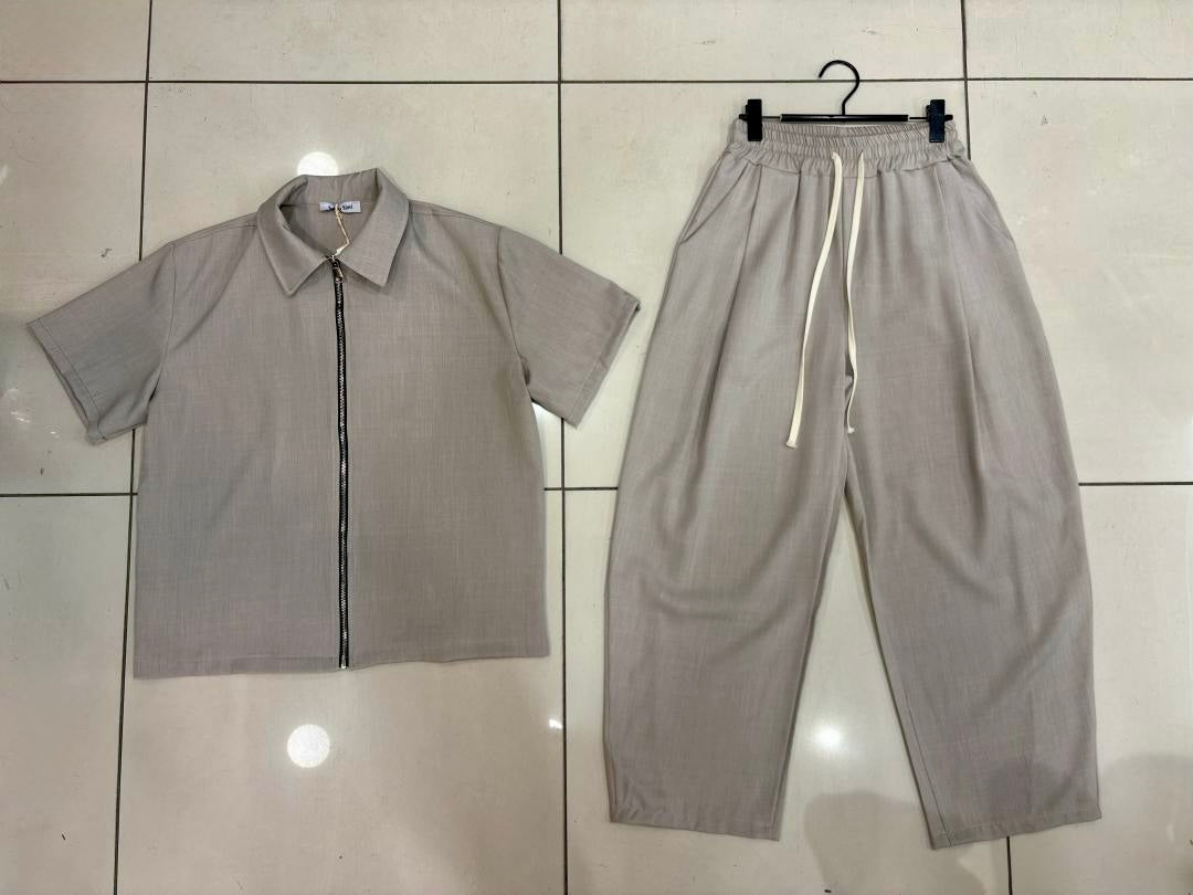 Completo beige camicia con zip e pantalone con coulisse 2373