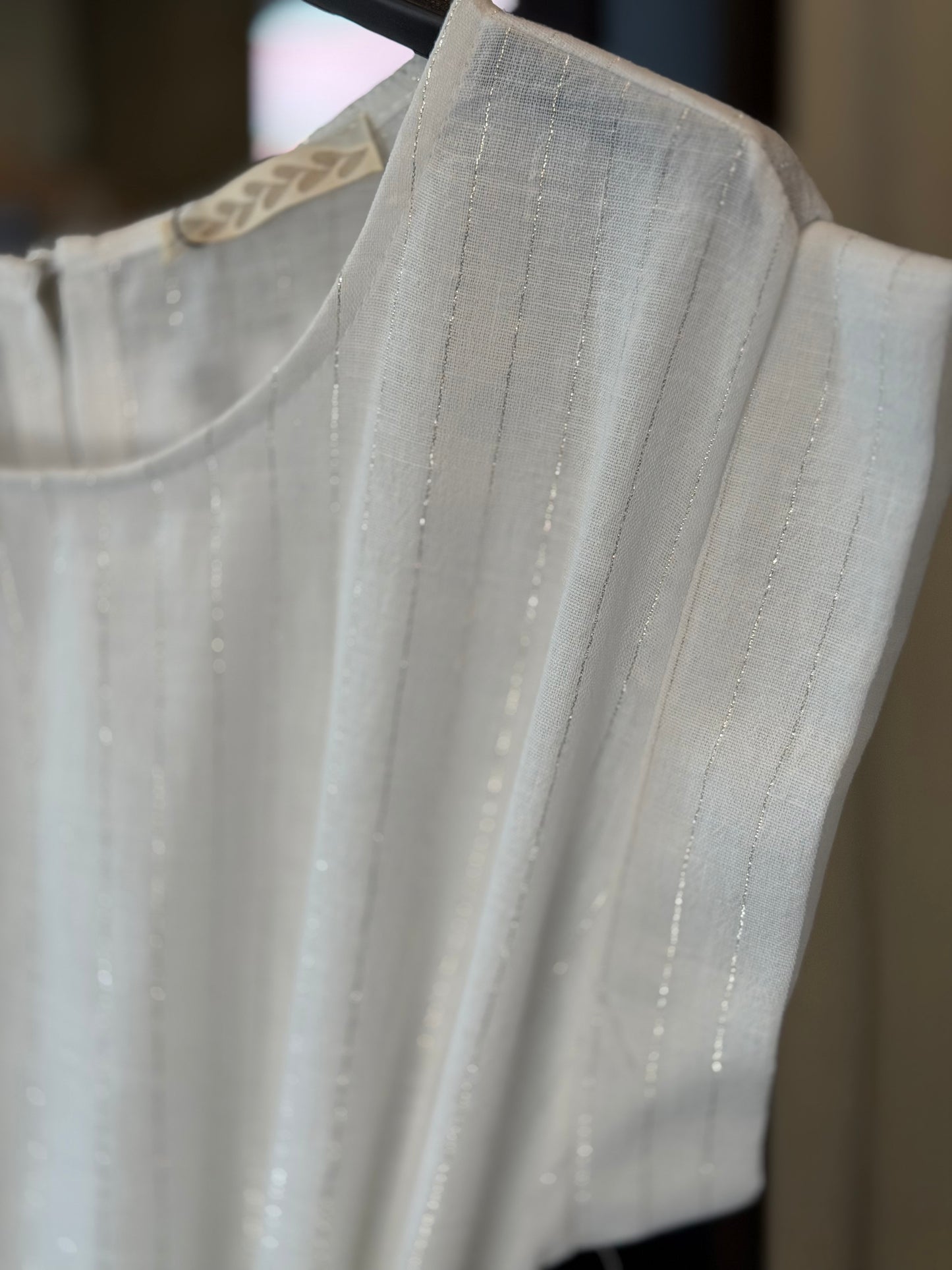 Abito bianco e filo di lurex midi con cintura in taglia unica 2827