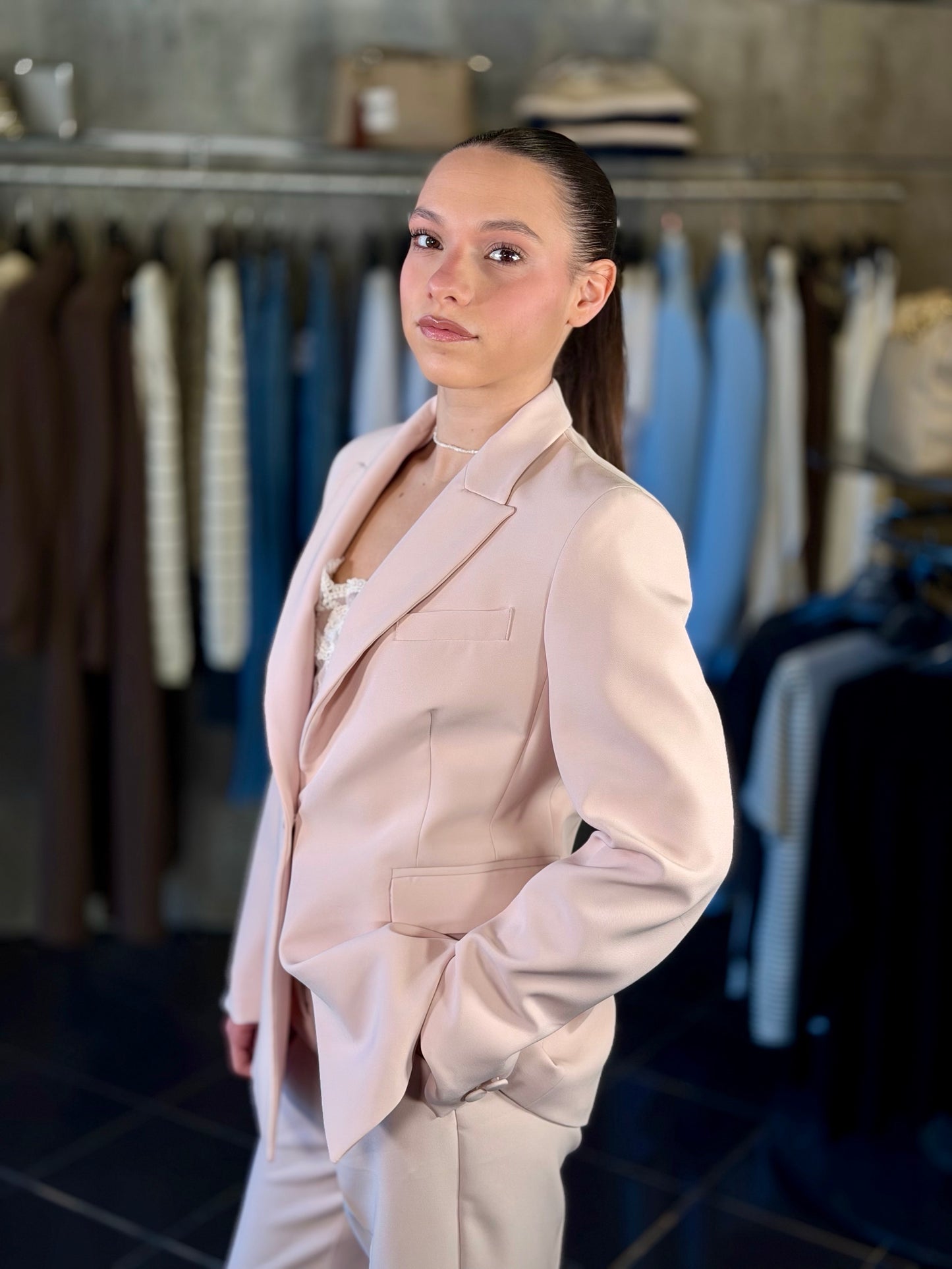 Tailleur rosa (giacca + pantalone) 2185