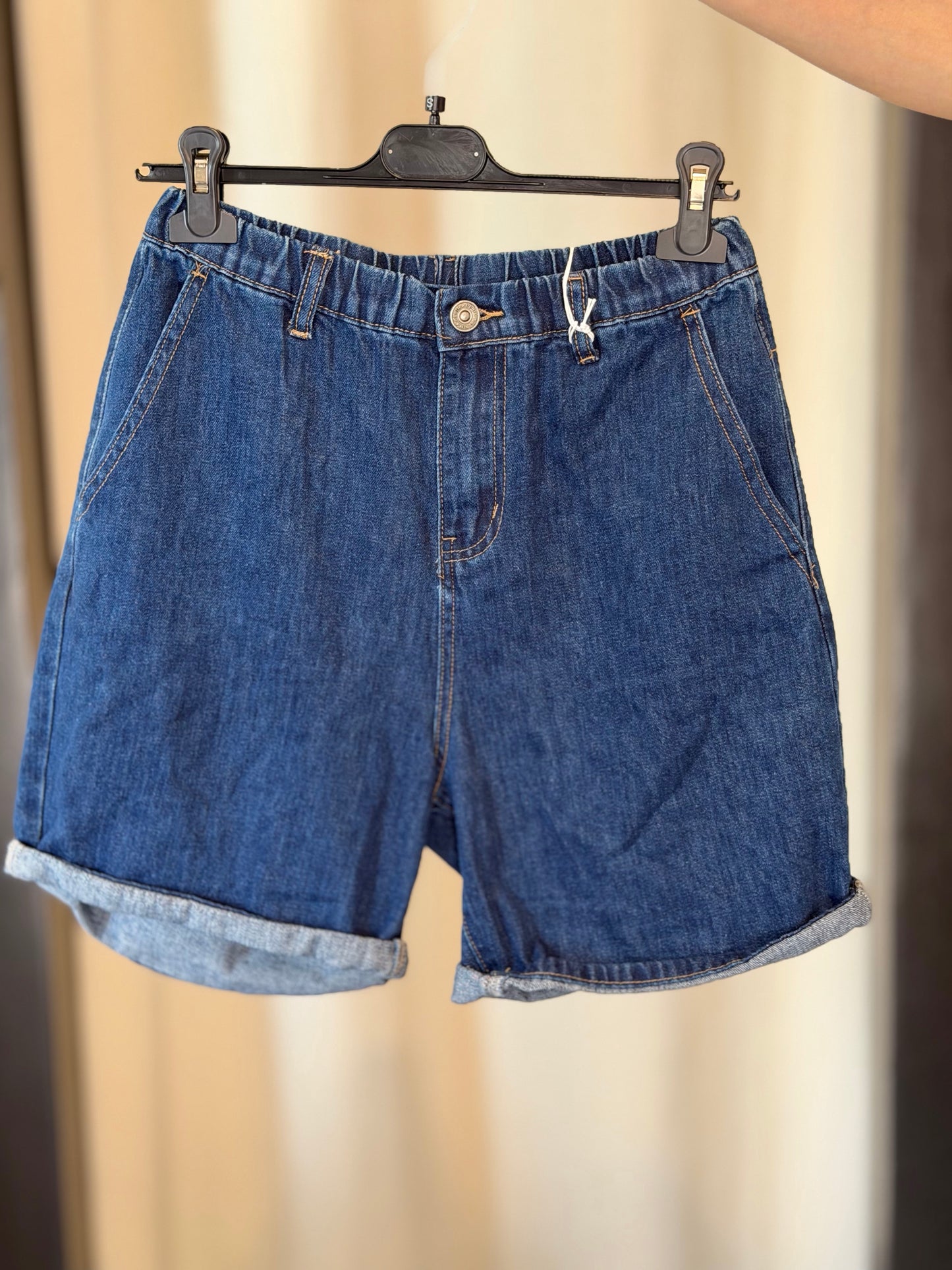 Bermuda in jeans con elastico dietro 2778A