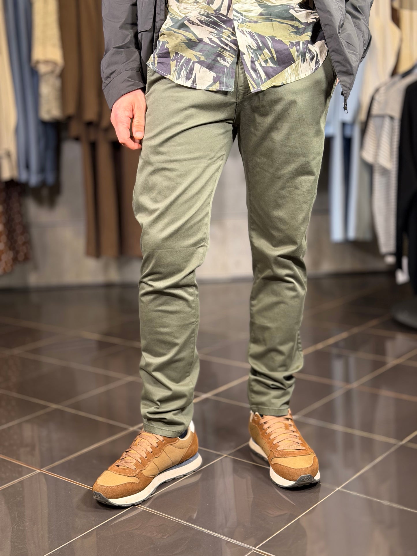 Pantalone Slim verde 2126