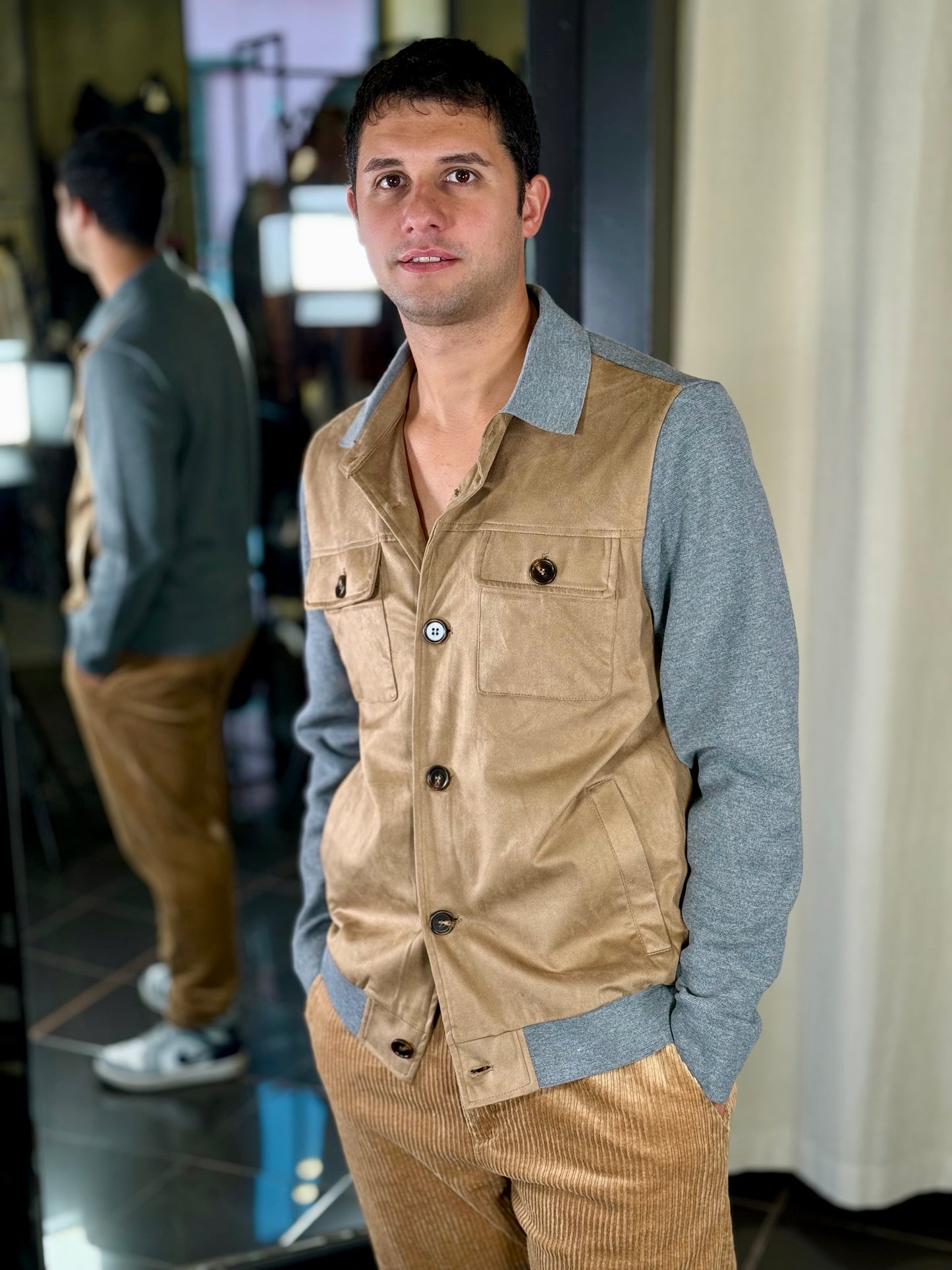 Cardigan in suede beige e maglia grigia 2298