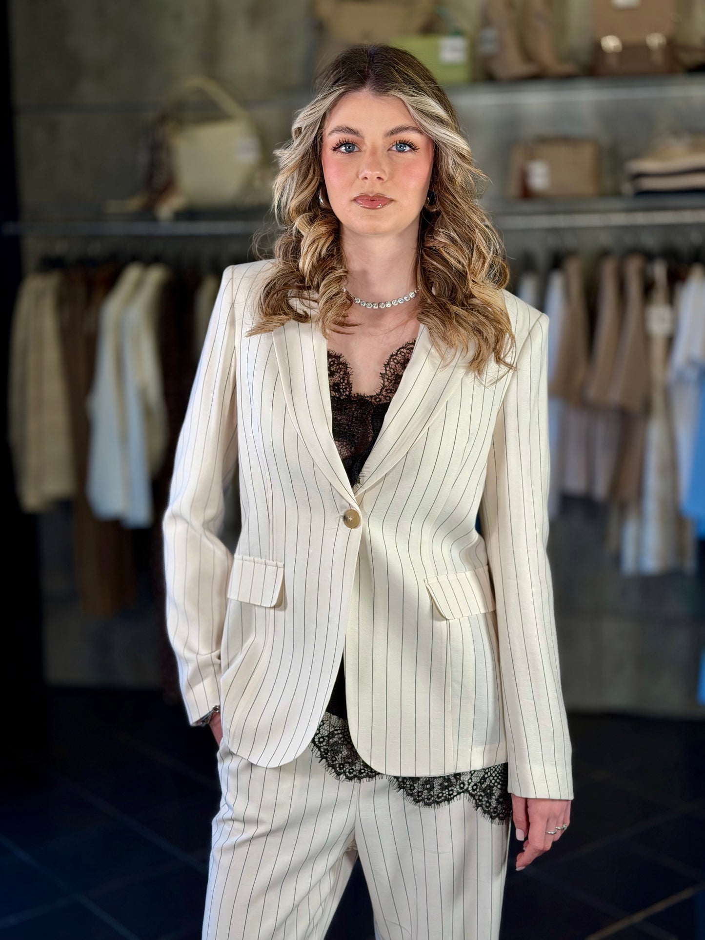 Tailleur gessato panna (giacca + pantalone) 2182