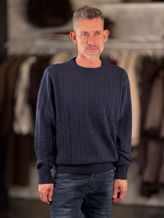 Maglione girocollo blu con trecce 2601