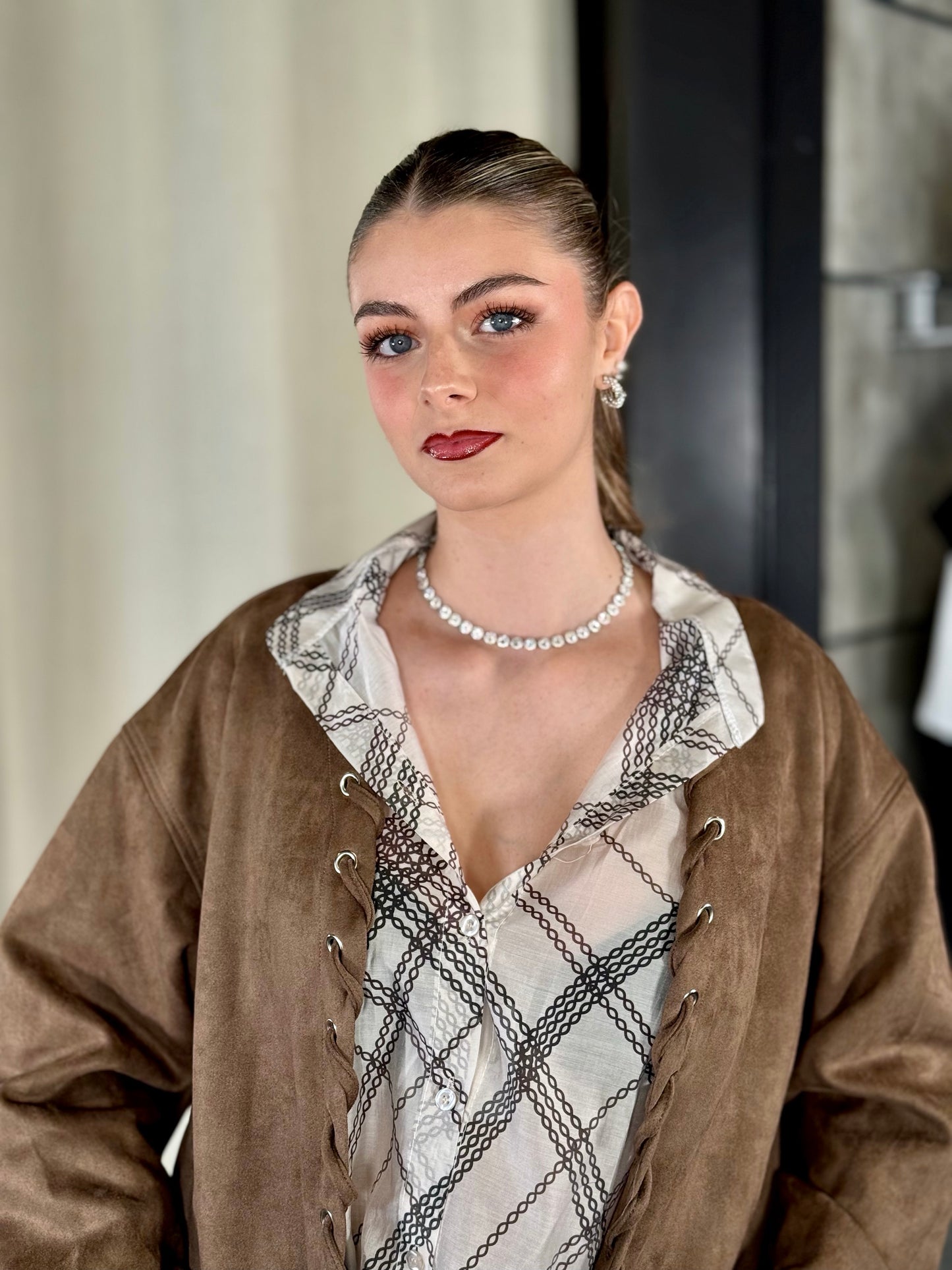 Giacca in suede marrone con intrecci in taglia unica 2002