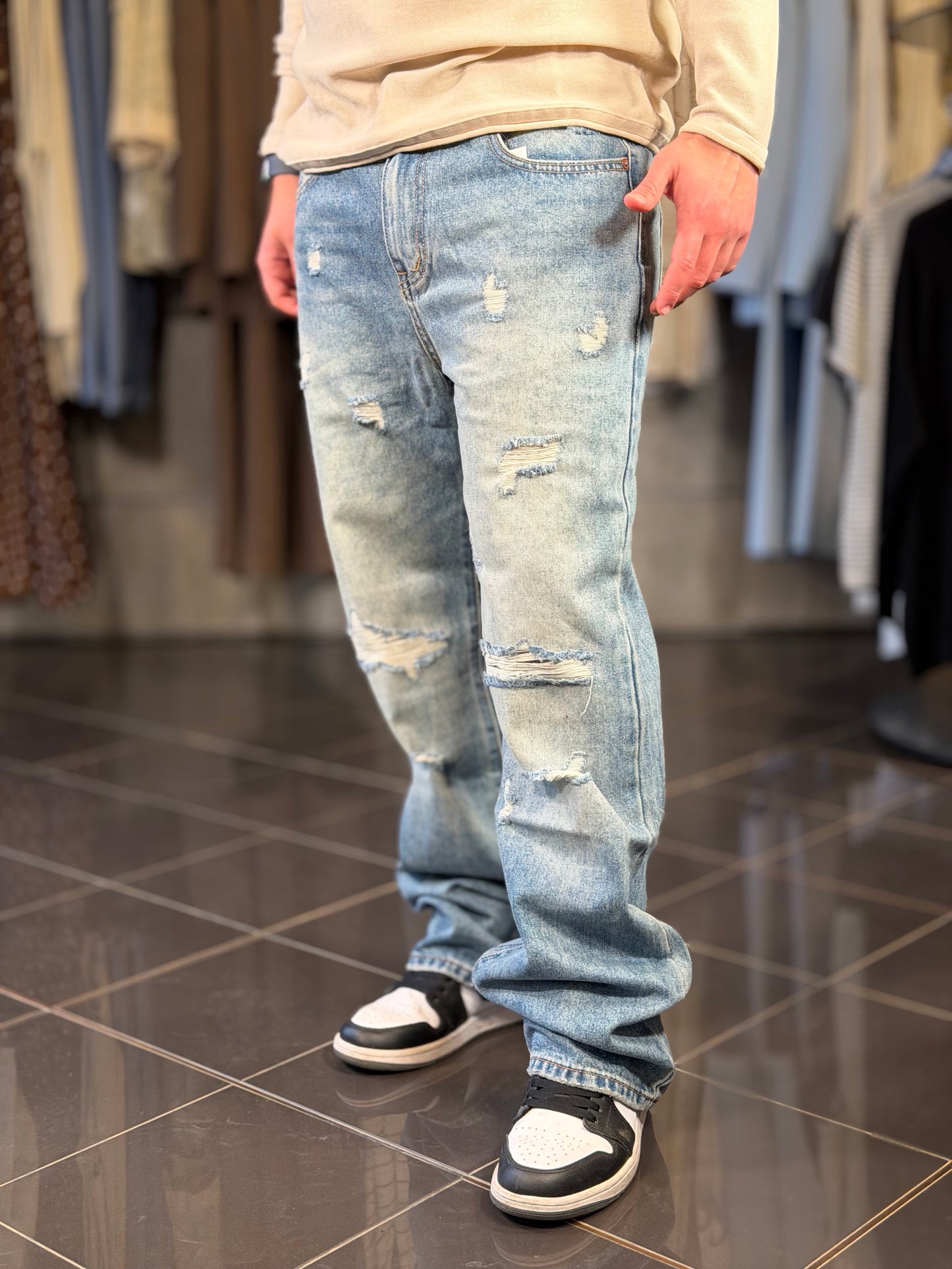 Jeans baggy con strappi 2087