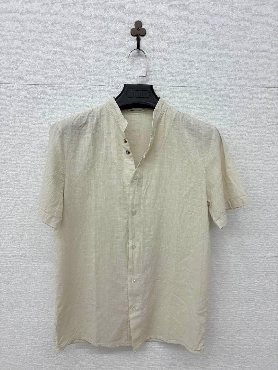 Camicia a maniche corte collo alla coreana beige 2370￼