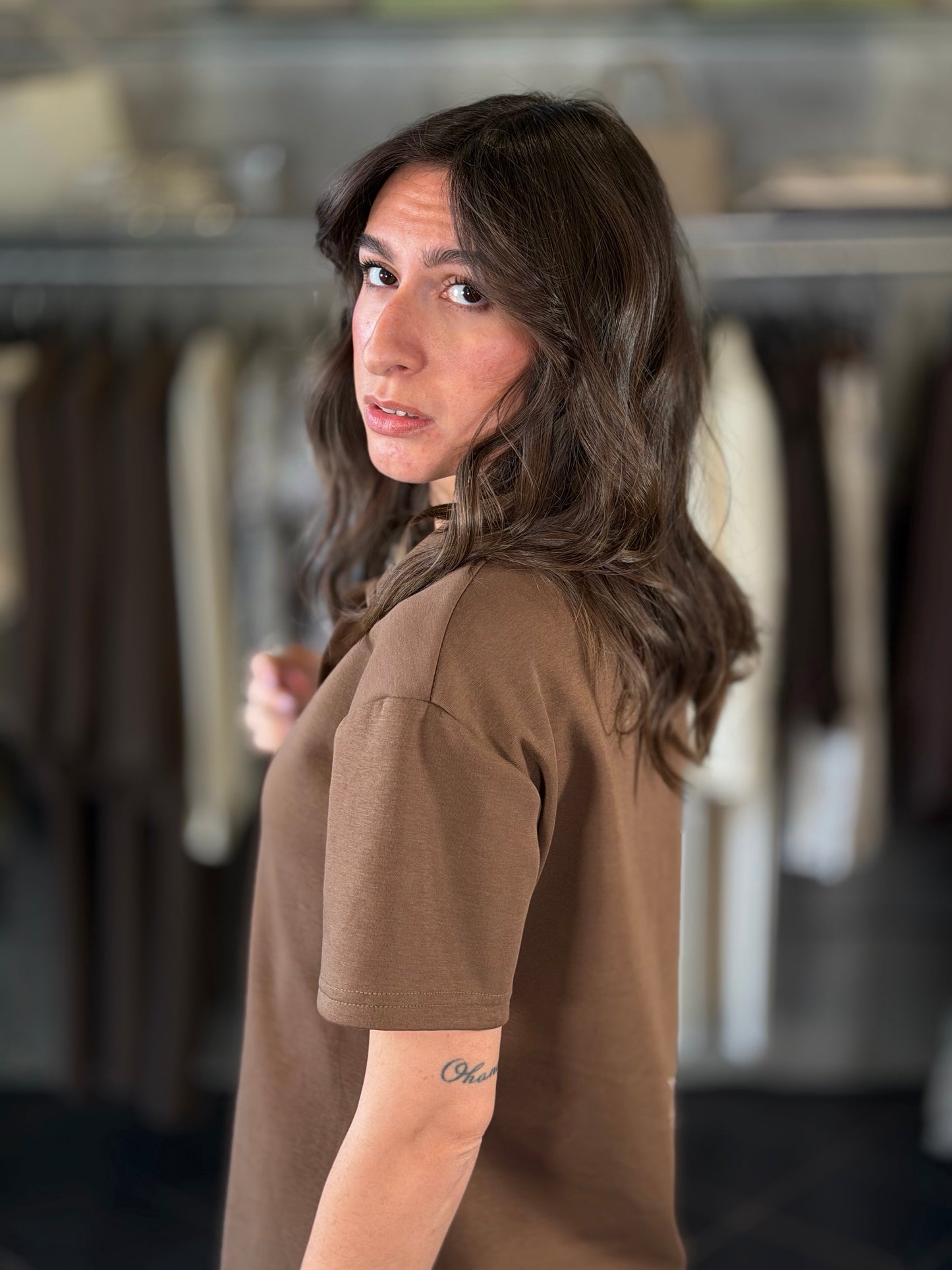 Abito a polo marrone in taglia unica 2229