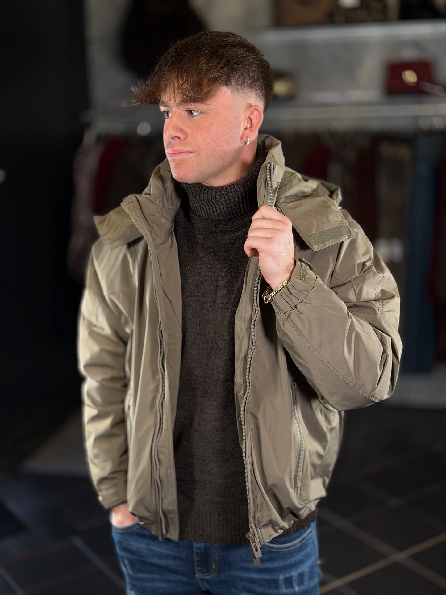 Piumino verde con cappuccio 2498