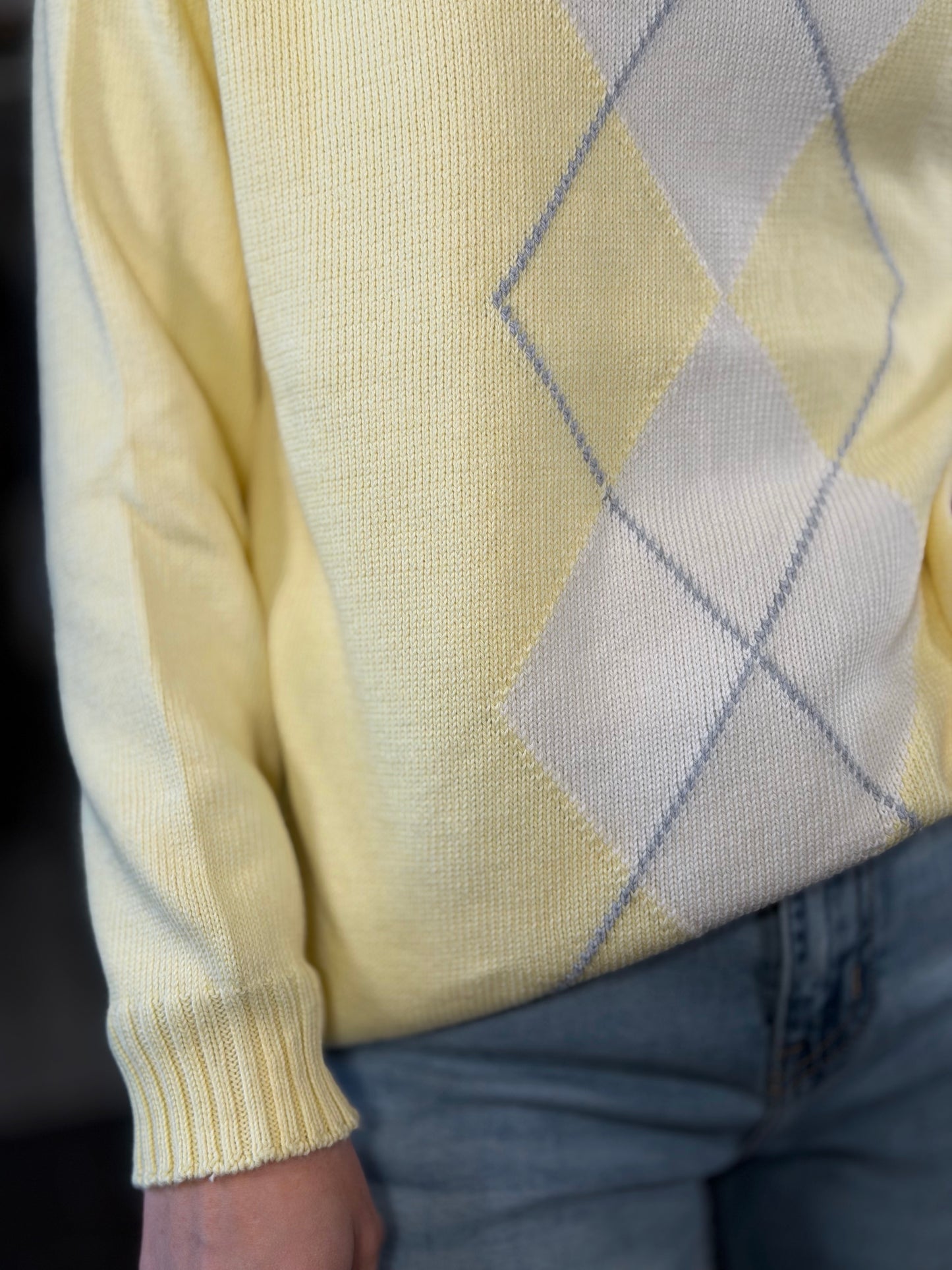 Maglioncino giallo con rombo beige in taglia unica 2252