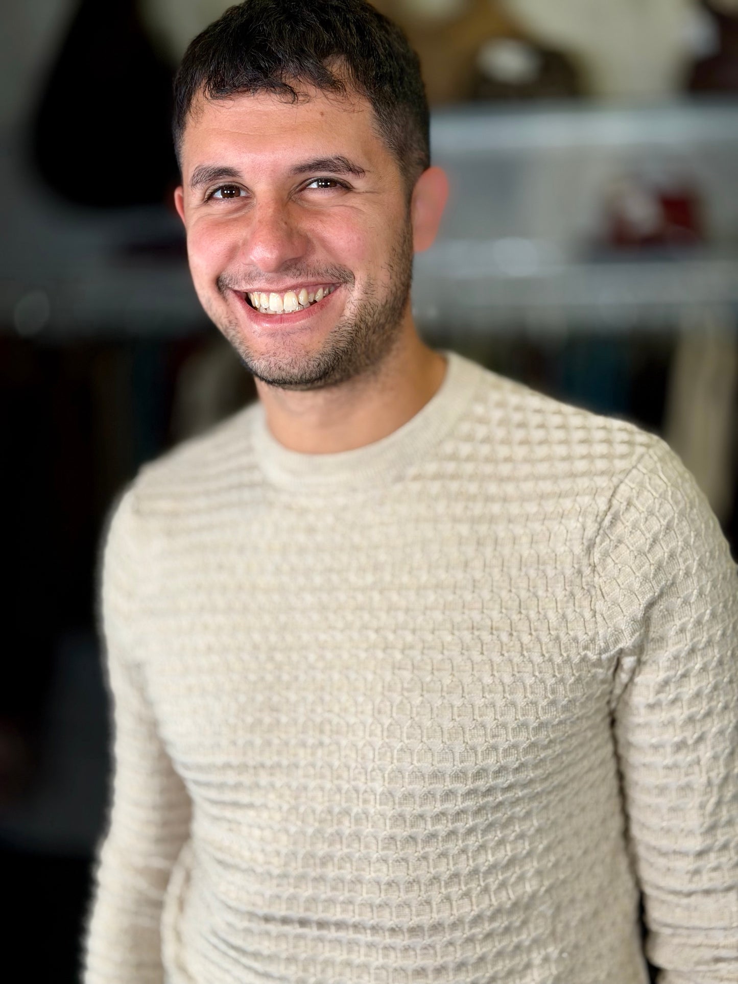 Maglioncino girocollo con trama tono su tono beige 2348