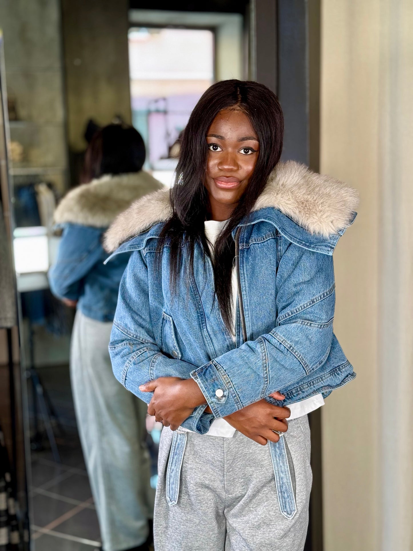 Giubbino in jeans con all’interno ecopelliccia rimovibile in taglia unica 2040