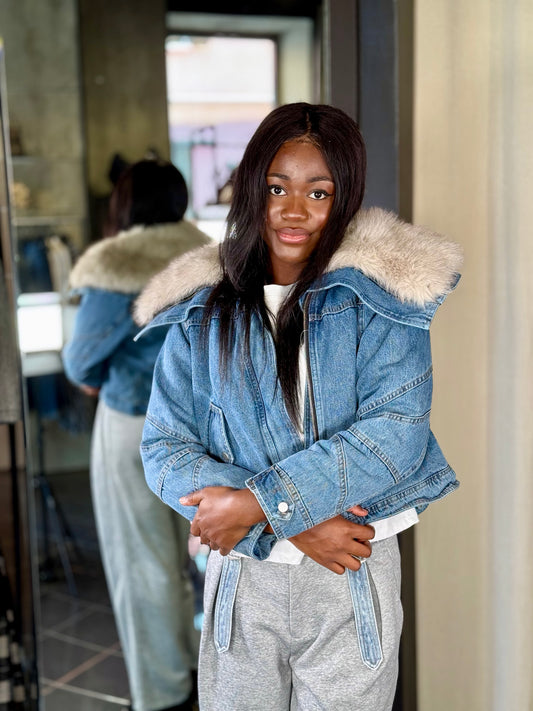 Giubbino in jeans con all’interno ecopelliccia rimovibile in taglia unica 2040