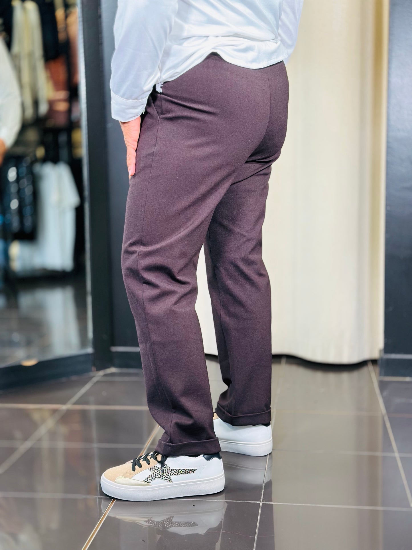 Pantalone Slim con elastico in vita marrone 175