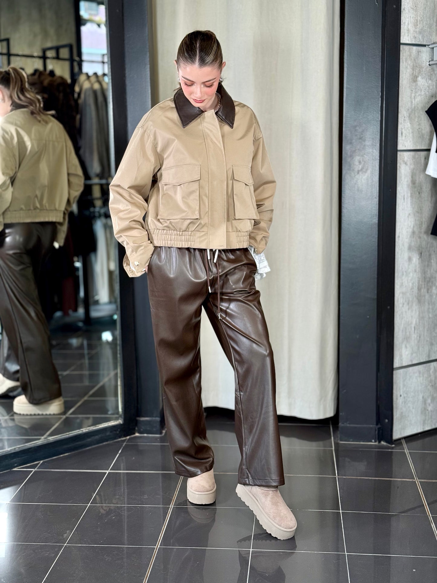 Giubbino in nylon bomber con inserto marrone 2053