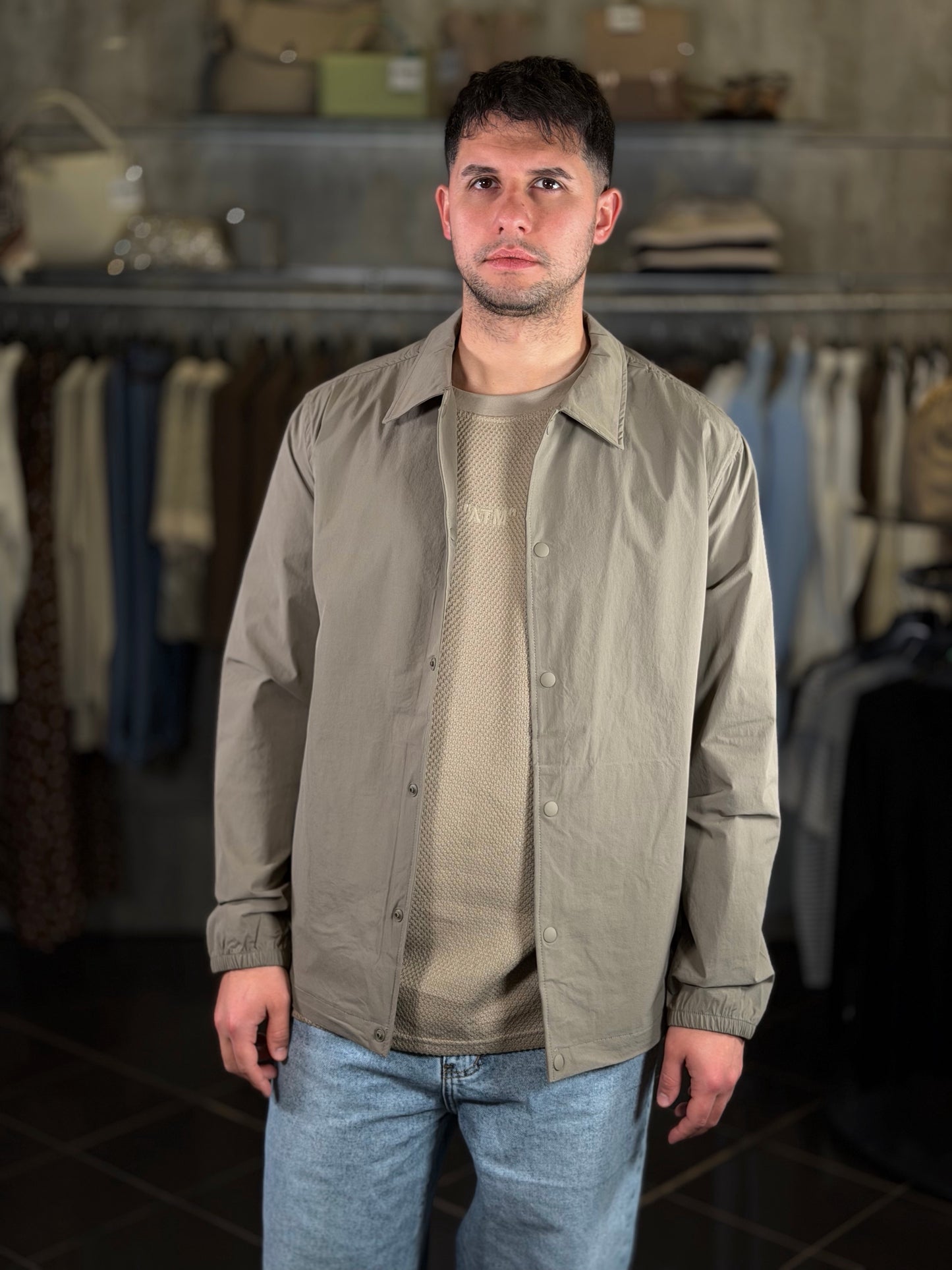 Camicia in nylon verde militare 2102