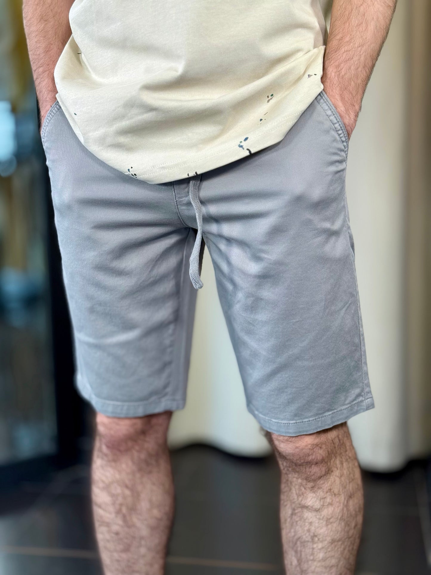Bermuda grigio con coulisse in vita 507
