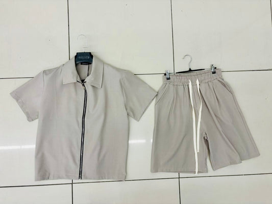 Completo beige camicia con zip e shorts con coulisse 2693