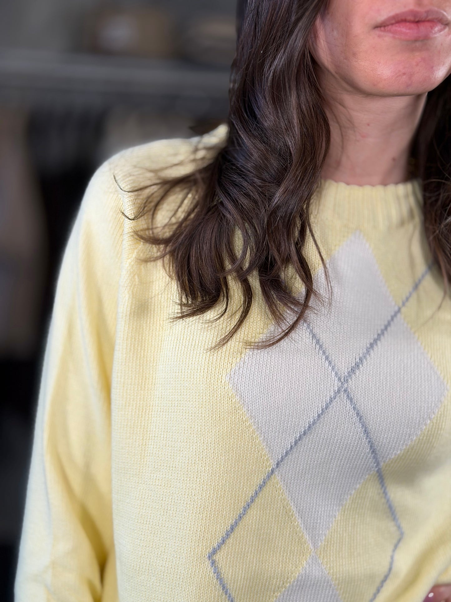 Maglioncino giallo con rombo beige in taglia unica 2252