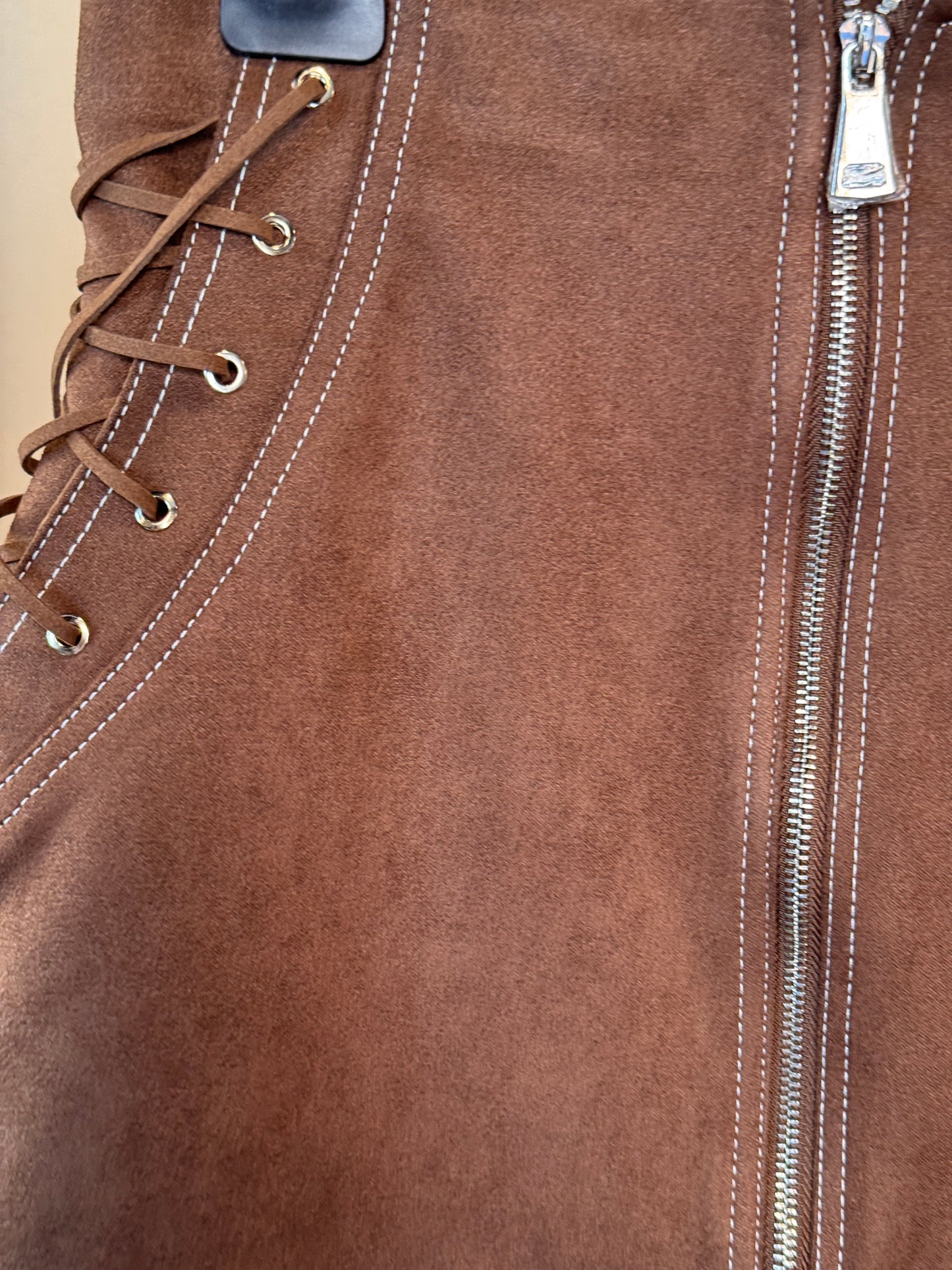 Gonna in suede marrone con cintura 2640