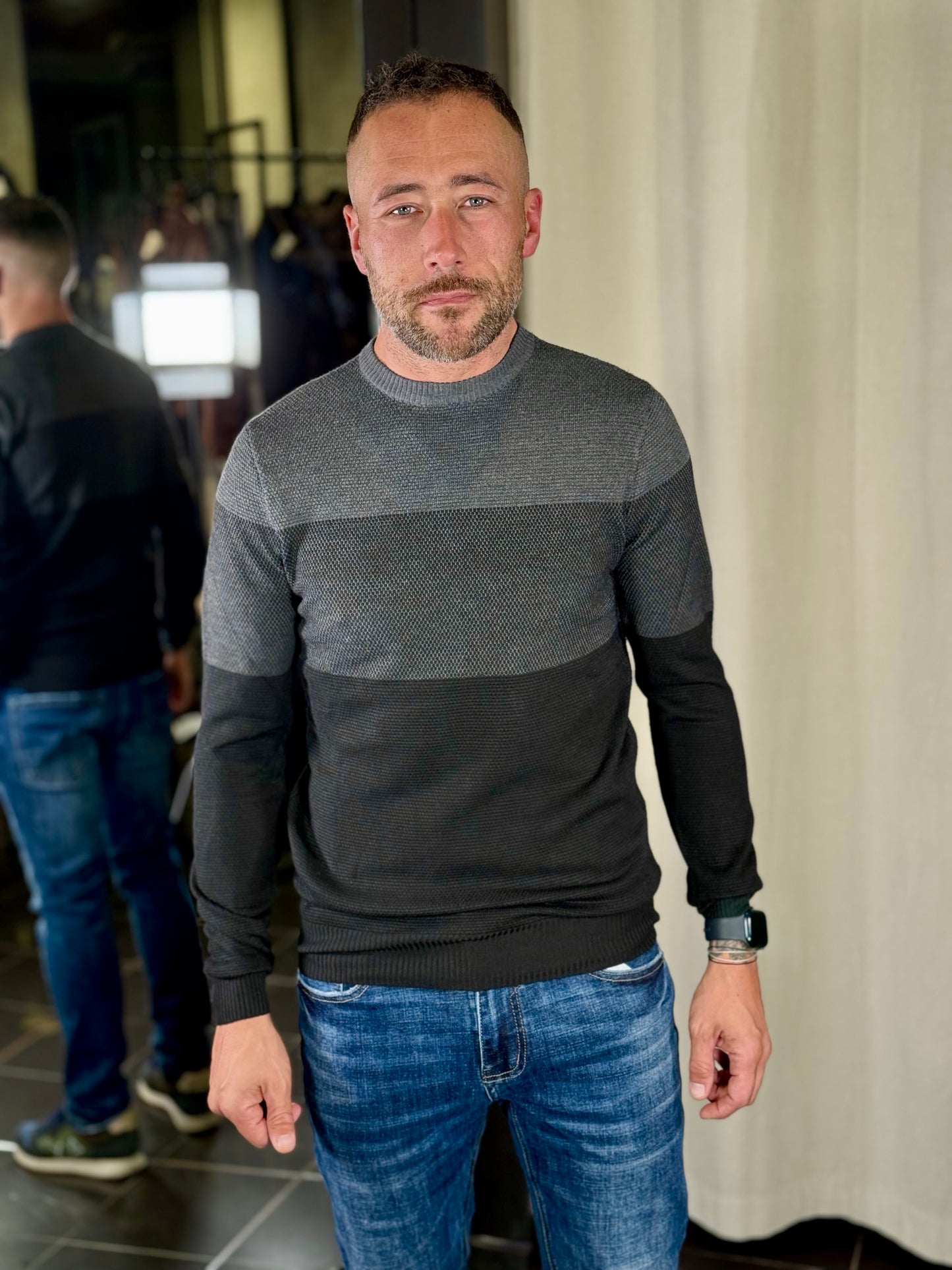 Maglioncino blockcolor grigio e nero 2289