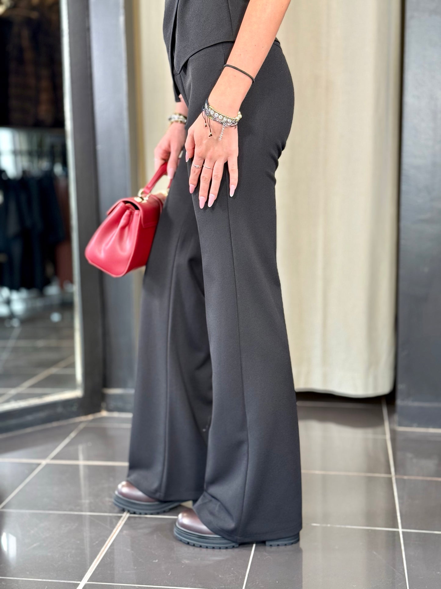 Pantalone a palazzo nero 2229